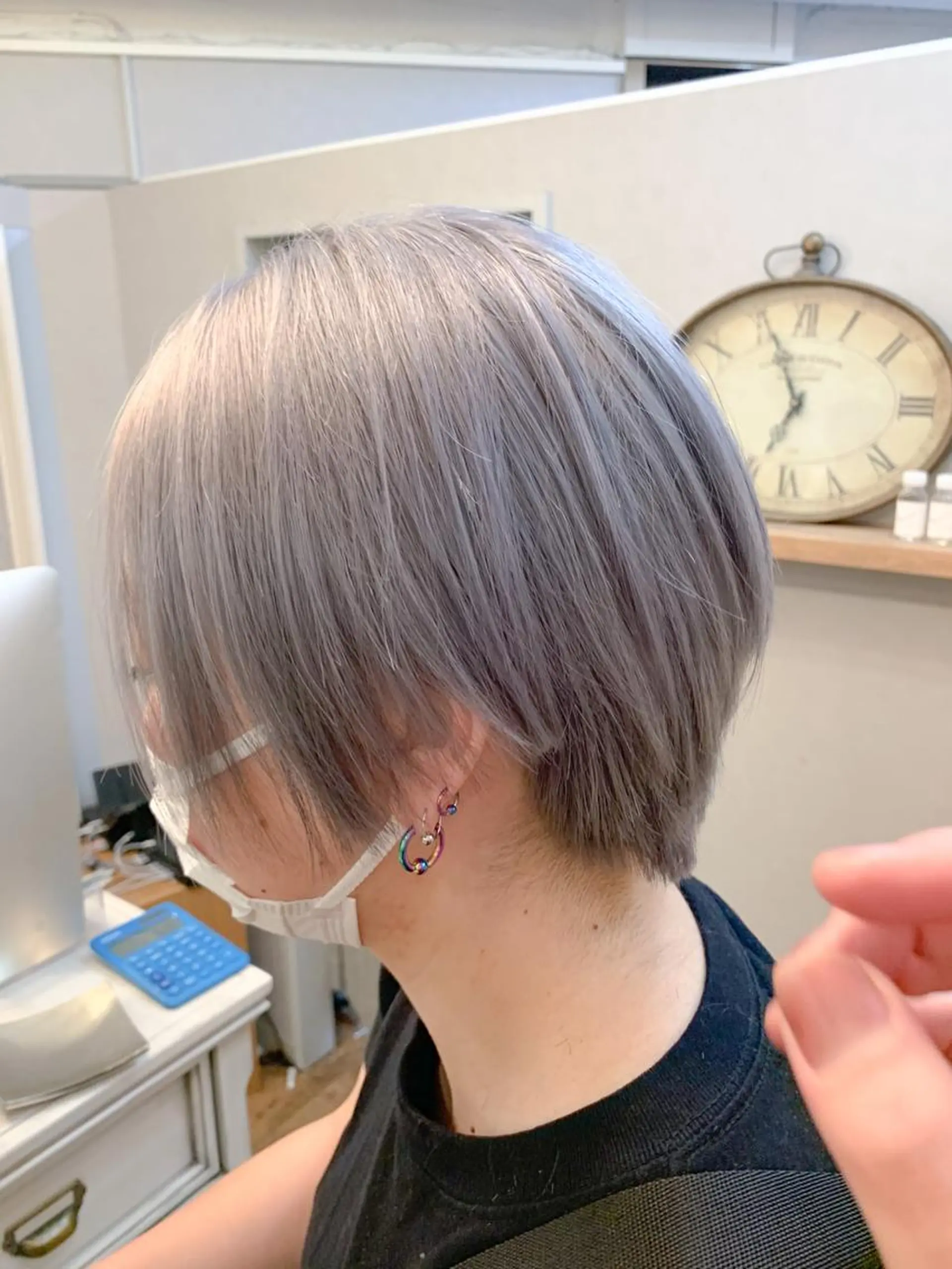 ショート カラー シルバー ホワイトシルバー 🌈 DAIKI 🌈のヘアスタイル