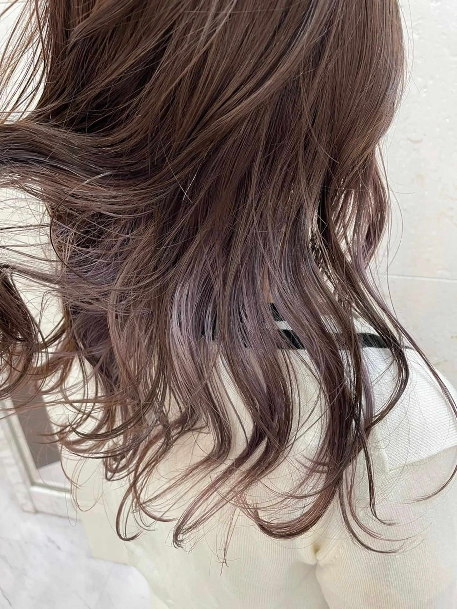 ロング カラー インナーカラー バイオレットカラー カット ヘアカラー トリートメント 斉藤 貴也のヘアスタイル