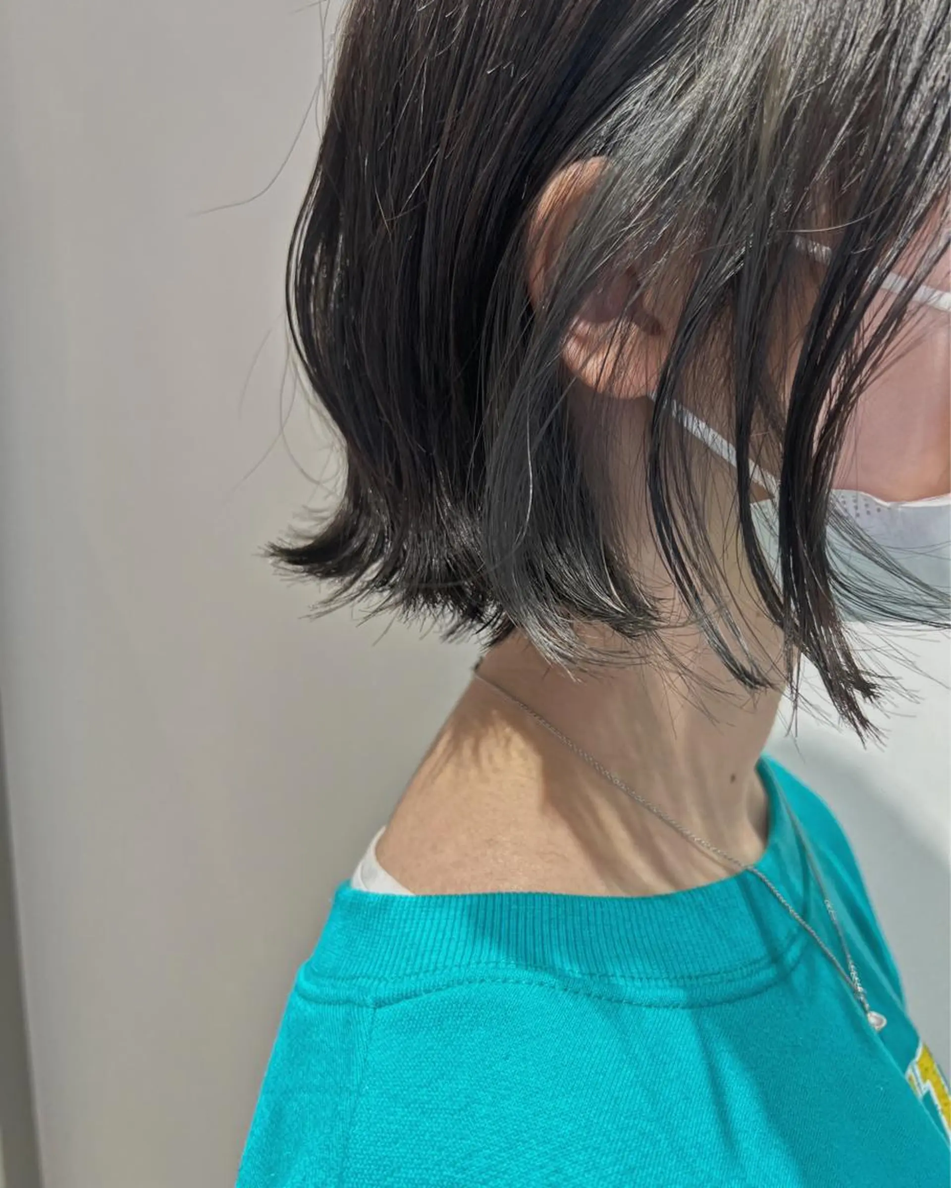 ショート カラー ヘアアレンジ ブリーチ グレージュ インナーカラー シルバー シルバーグレージュ 暗髪カラー🫐パーマ おくだりんかのヘアスタイル