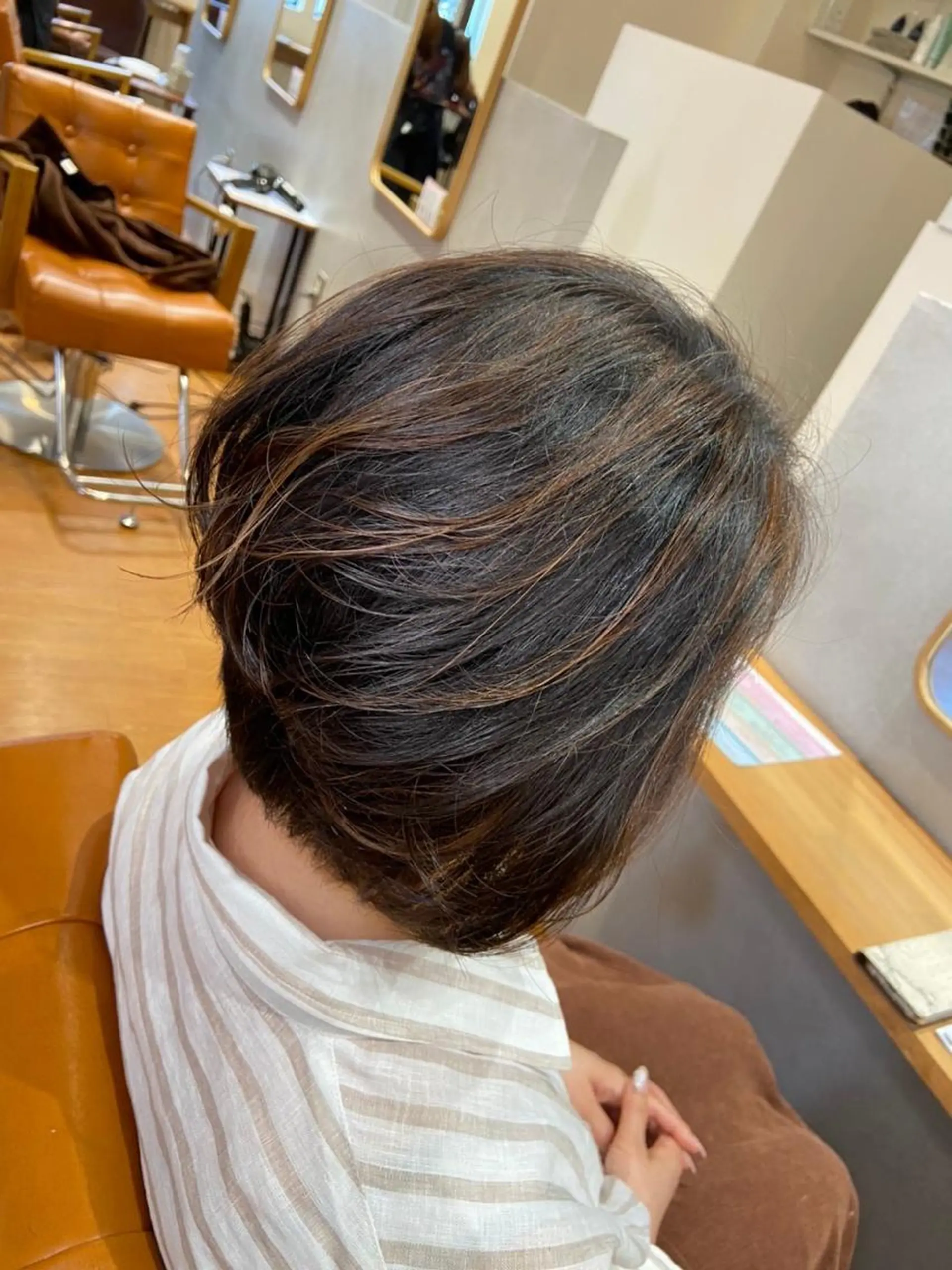 ミディアム chill out 塚口本町店のヘアスタイル