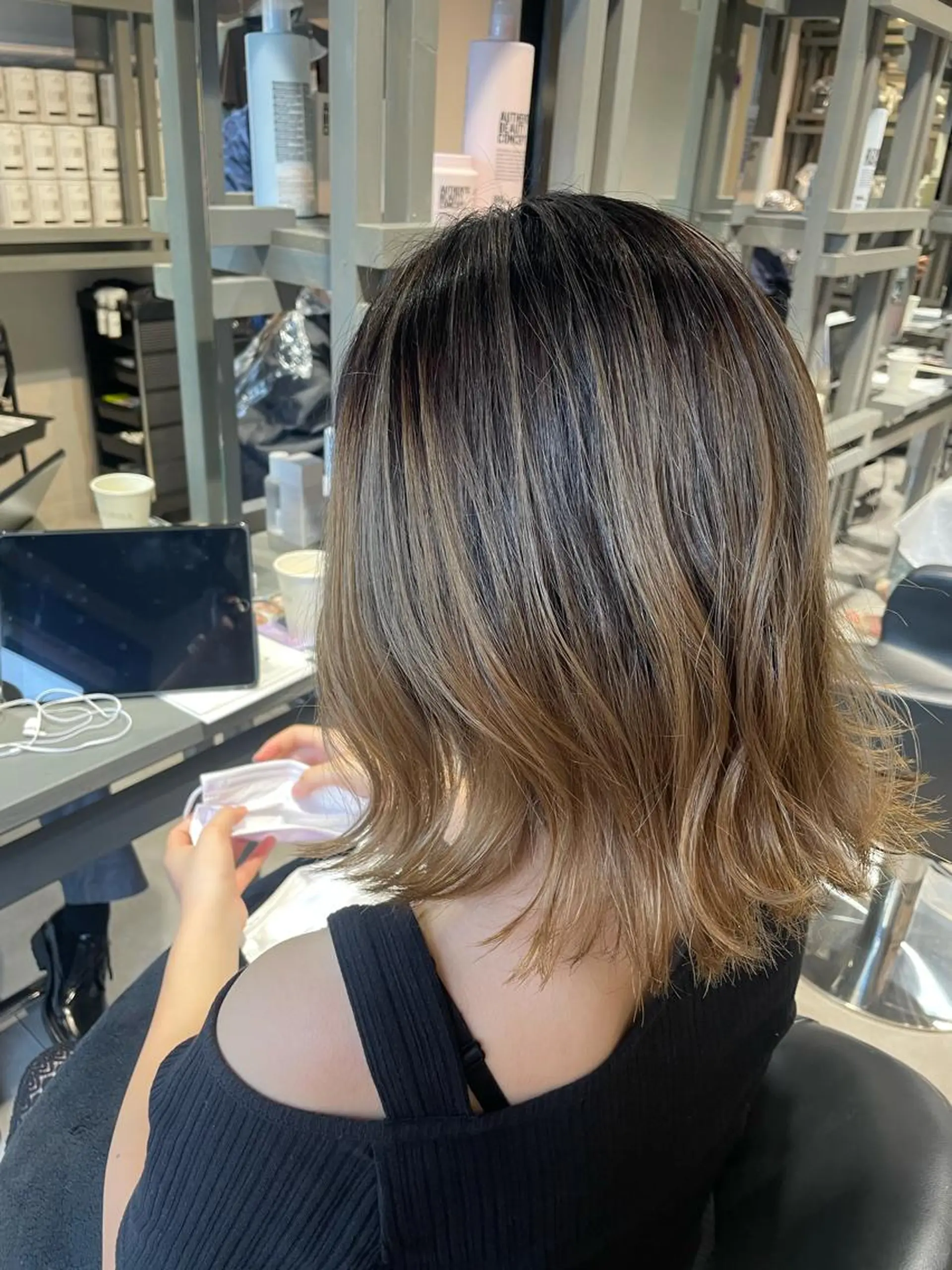 ショート カラー ブリーチ ヘアカラー トリートメント ブリーチ👩‍🦳/ ‪✂︎MANAMIのヘアスタイル