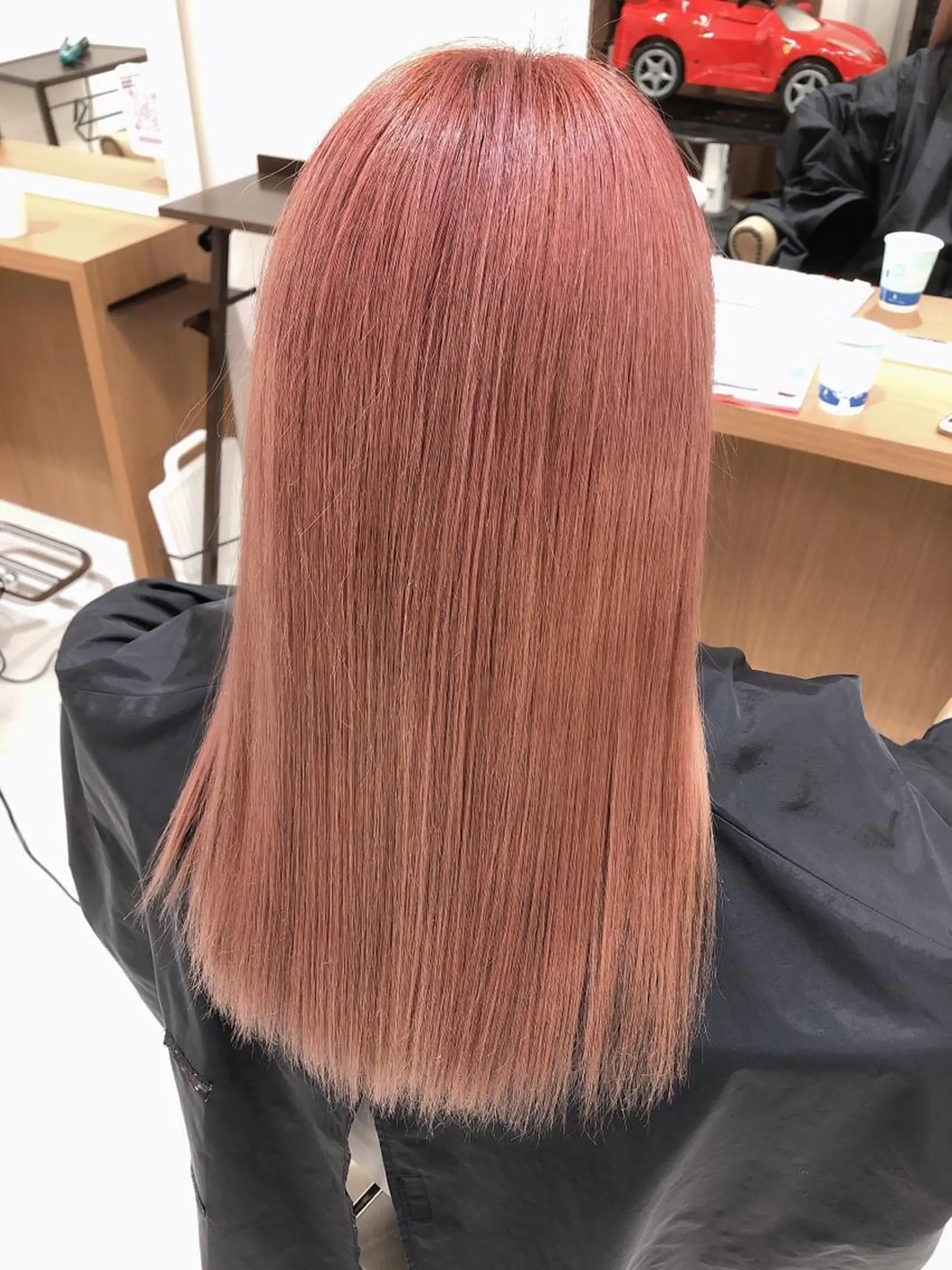 ロング カラー ベージュカラー ブリーチ ピンクカラー ピンクベージュ 艶髪専門美容師 梅村晋平のヘアスタイル