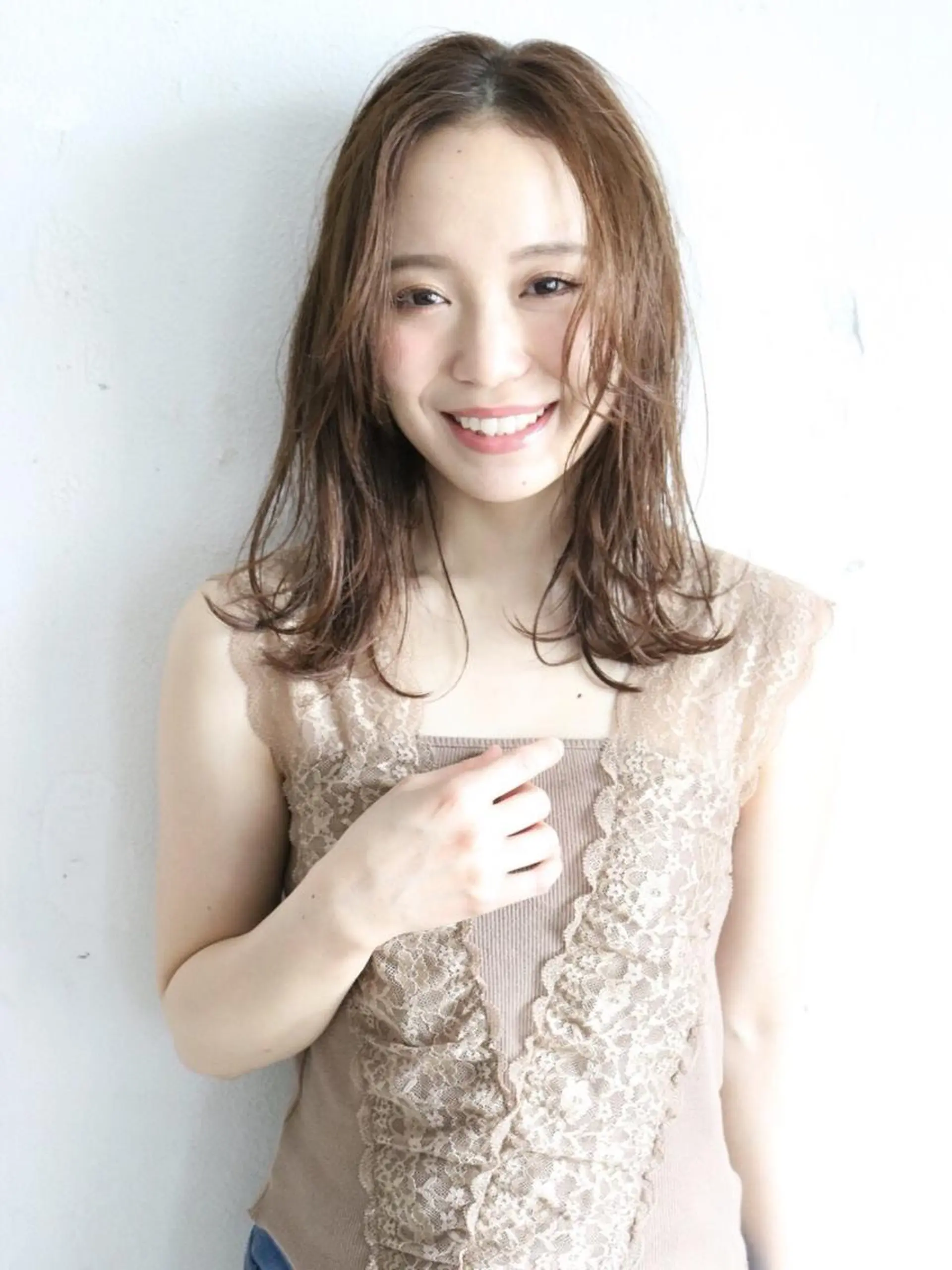 ミディアム カラー パーマ 野崎 ひかりのヘアスタイル