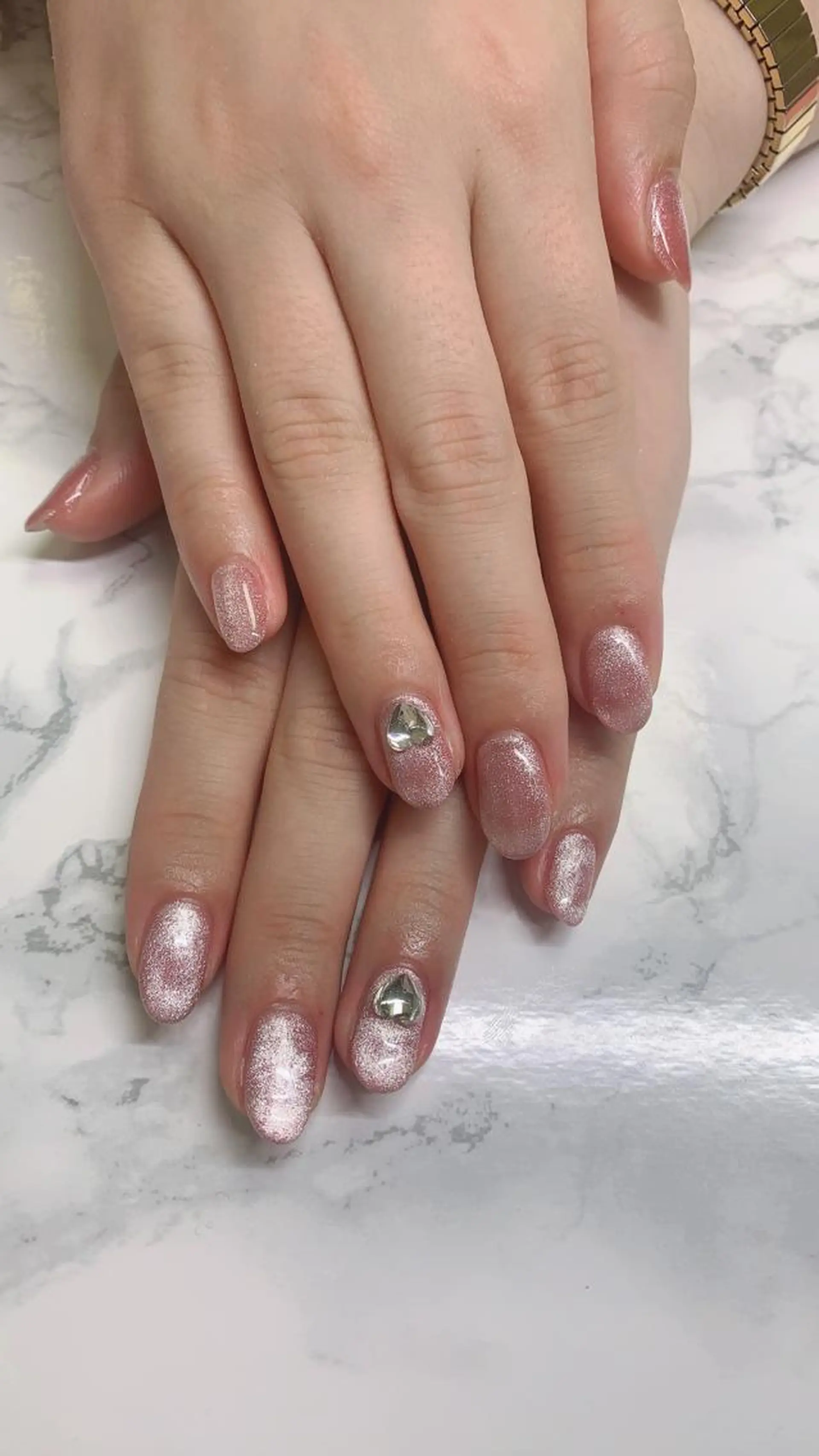 ネイル はな💎ネイル ワンホン、長さ出しのネイルデザイン