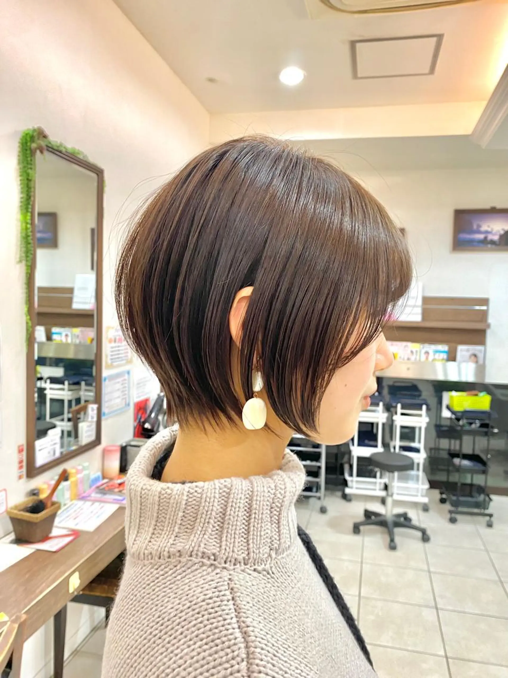 ショート ショートボブ ハンサムショート ボブ くびれヘア ハイライト カット ヘアカラー トリートメント ✨髪質改善・縮毛矯正 専門美容室マーベルのヘアスタイル