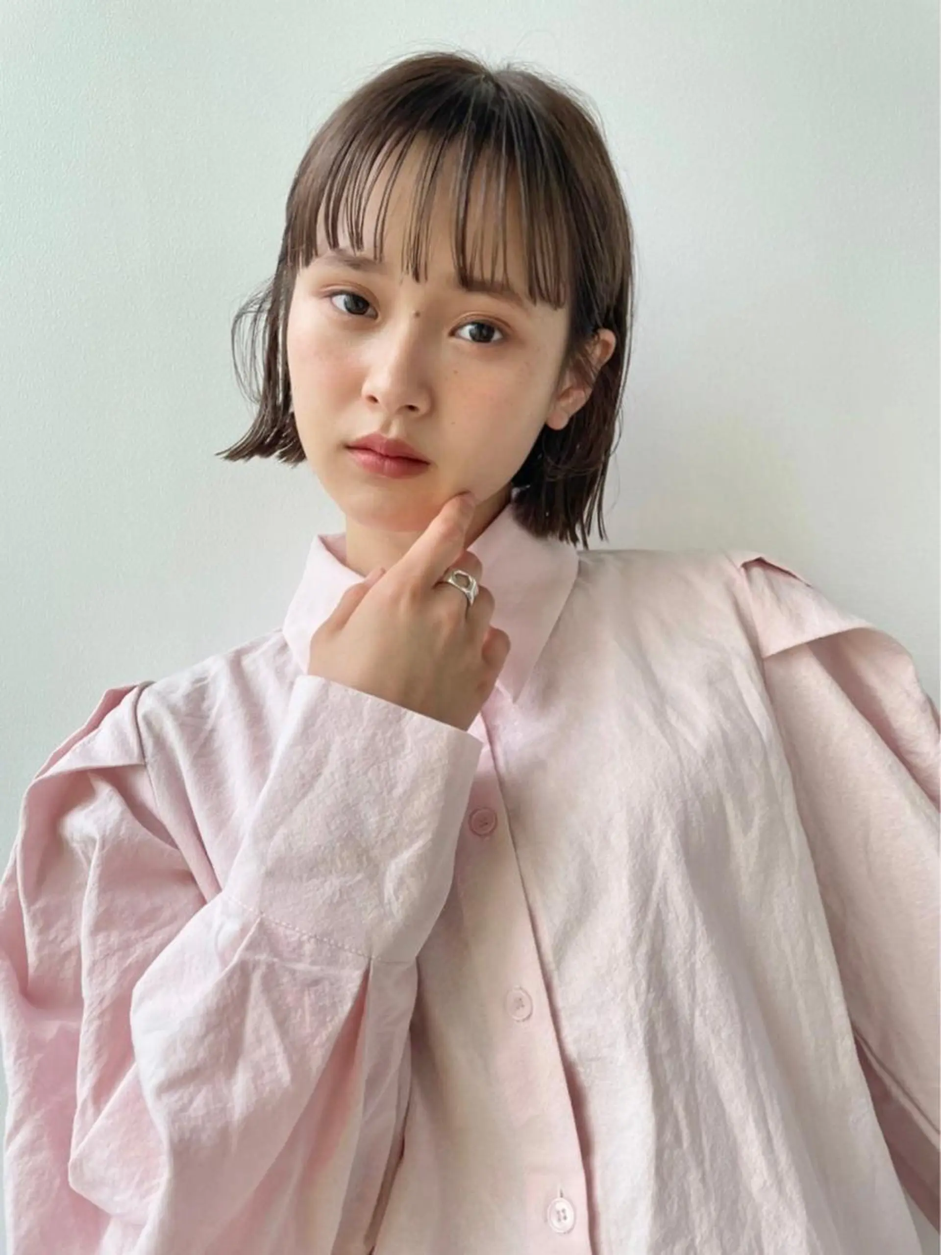 ショート カラー レイヤー特化✨️ 𝑨𝒀𝑨𝑻𝑶のヘアスタイル