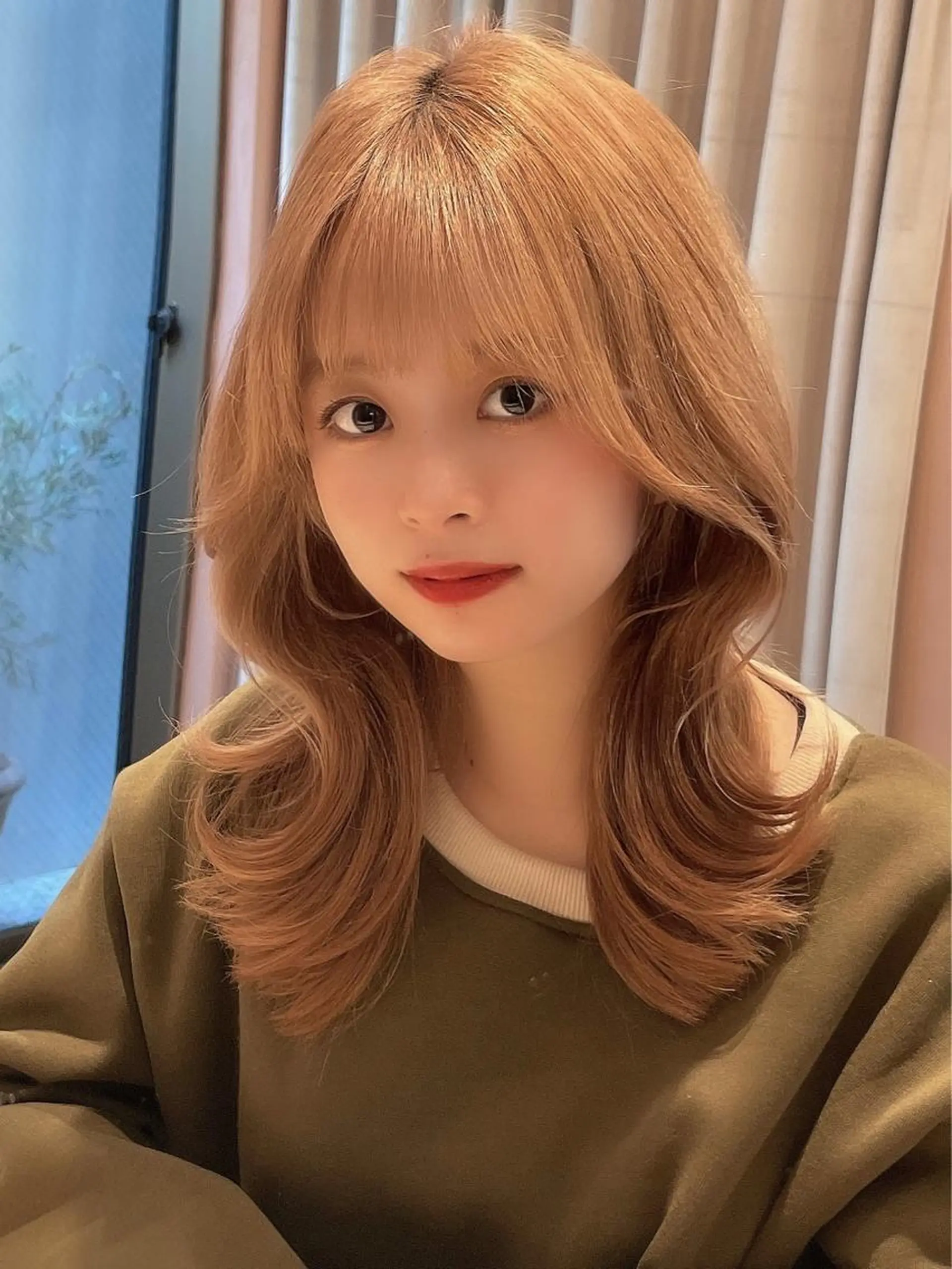 ミディアム 本格韓国ヘア🇰🇷 【uni】キューさんのヘアスタイル