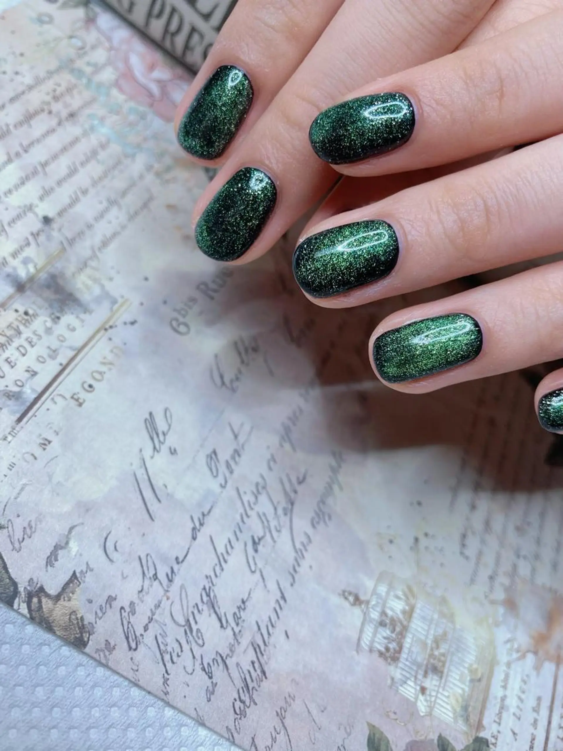 ネイル NOIROUGE所属・NOI ROUGEのネイルデザイン