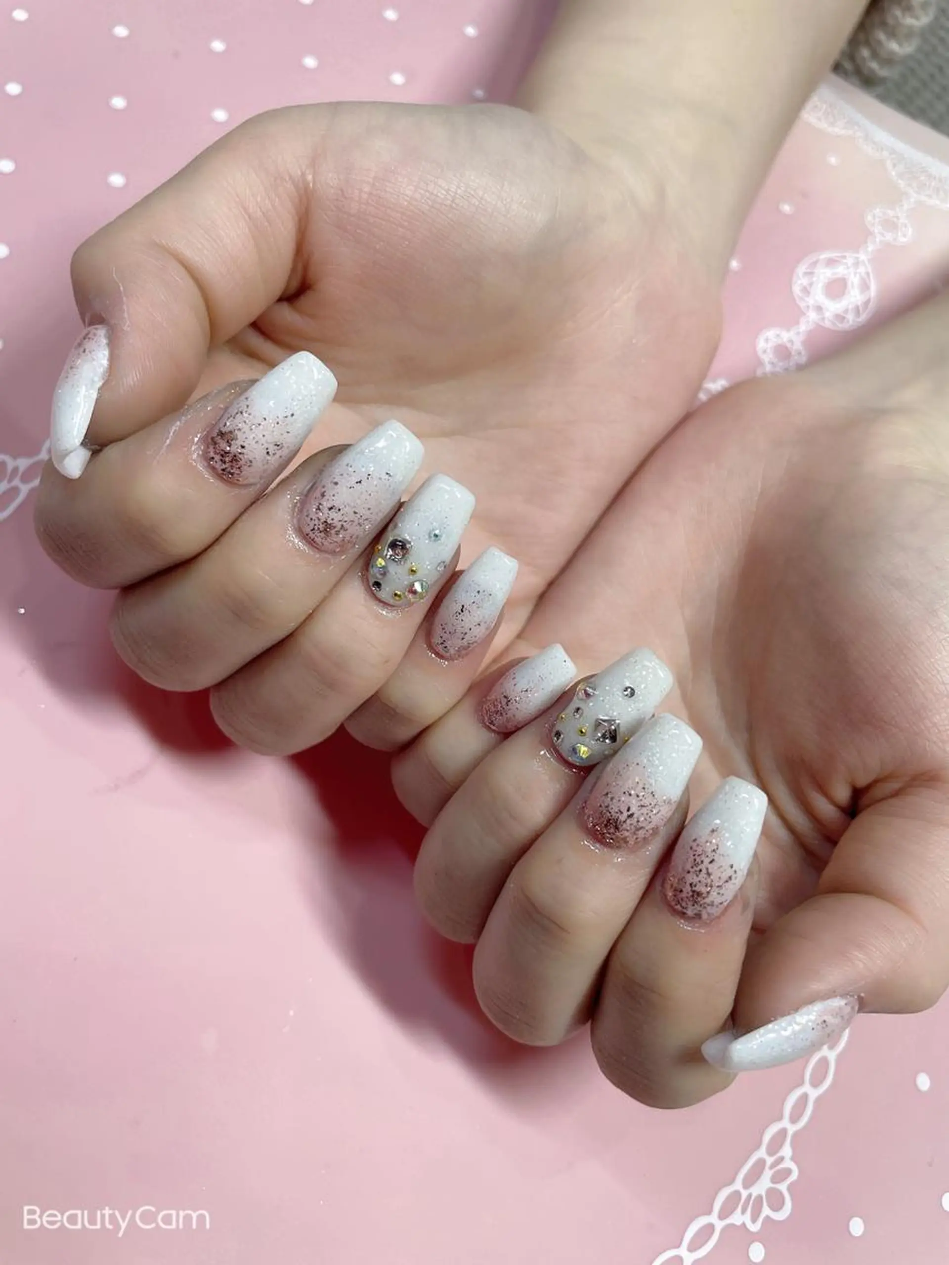 ショート ネイル グラデーション ハンドネイル 《LB》ラブリエ Nail&eyeのマツエク・マツパデザイン