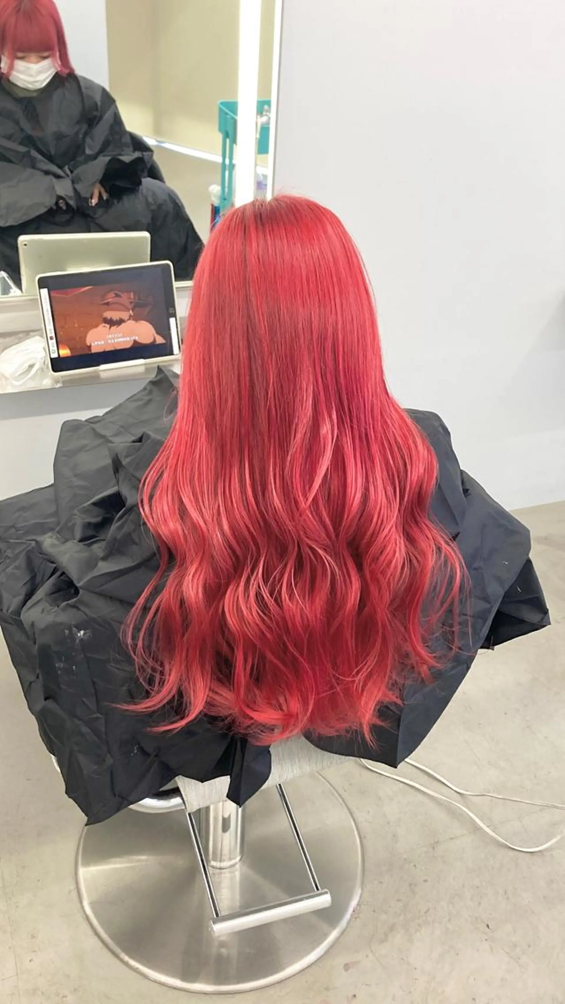 ロング カラー レッドカラー 透明感ハイトーン☆ 今津 佑太のヘアスタイル