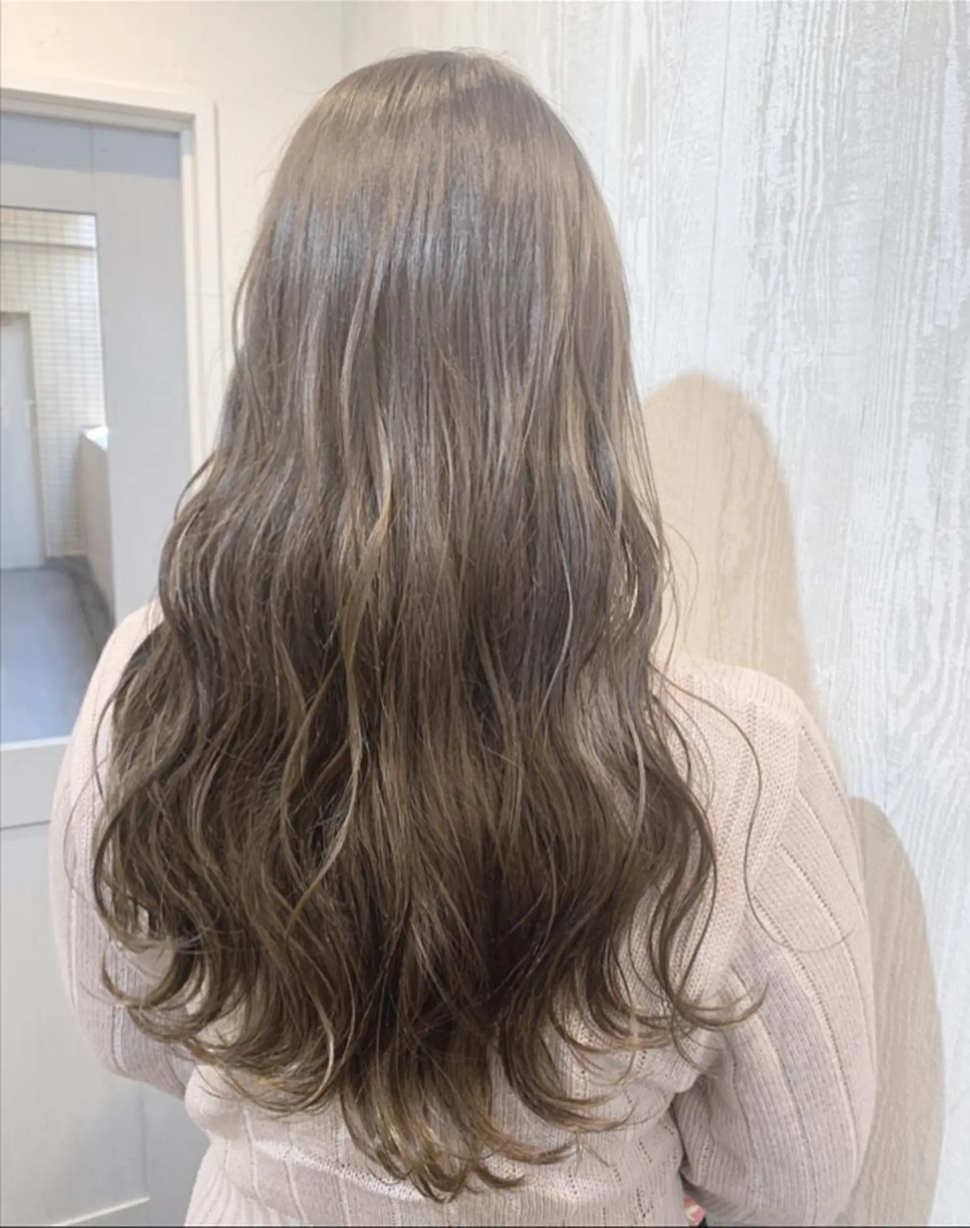 セミロング カラー ヘアアレンジ ベージュカラー HUENEST アカデミーサロンのヘアスタイル