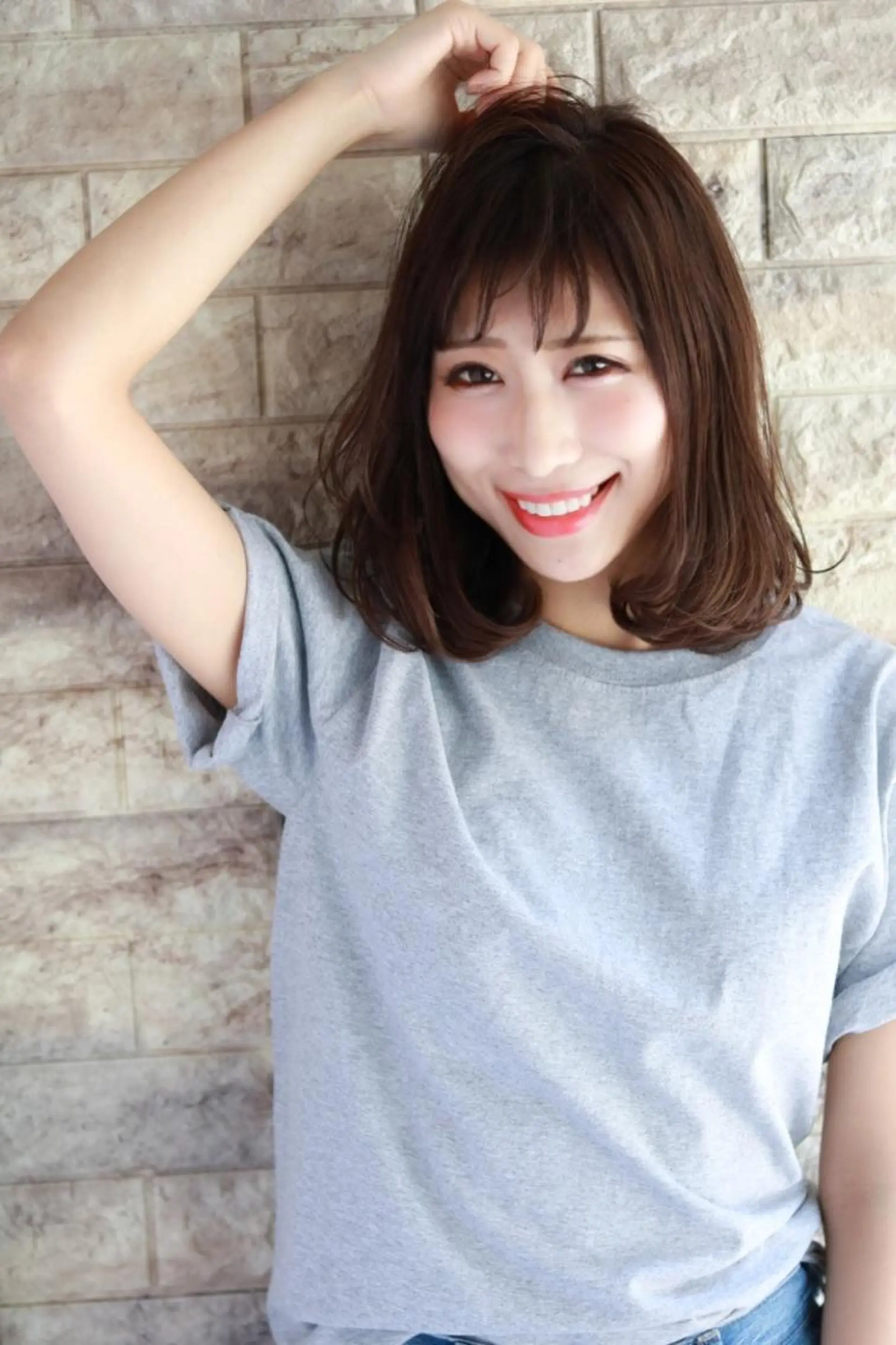 ミディアム カット ヘアカラー トリートメント ほさか しんごのヘアスタイル