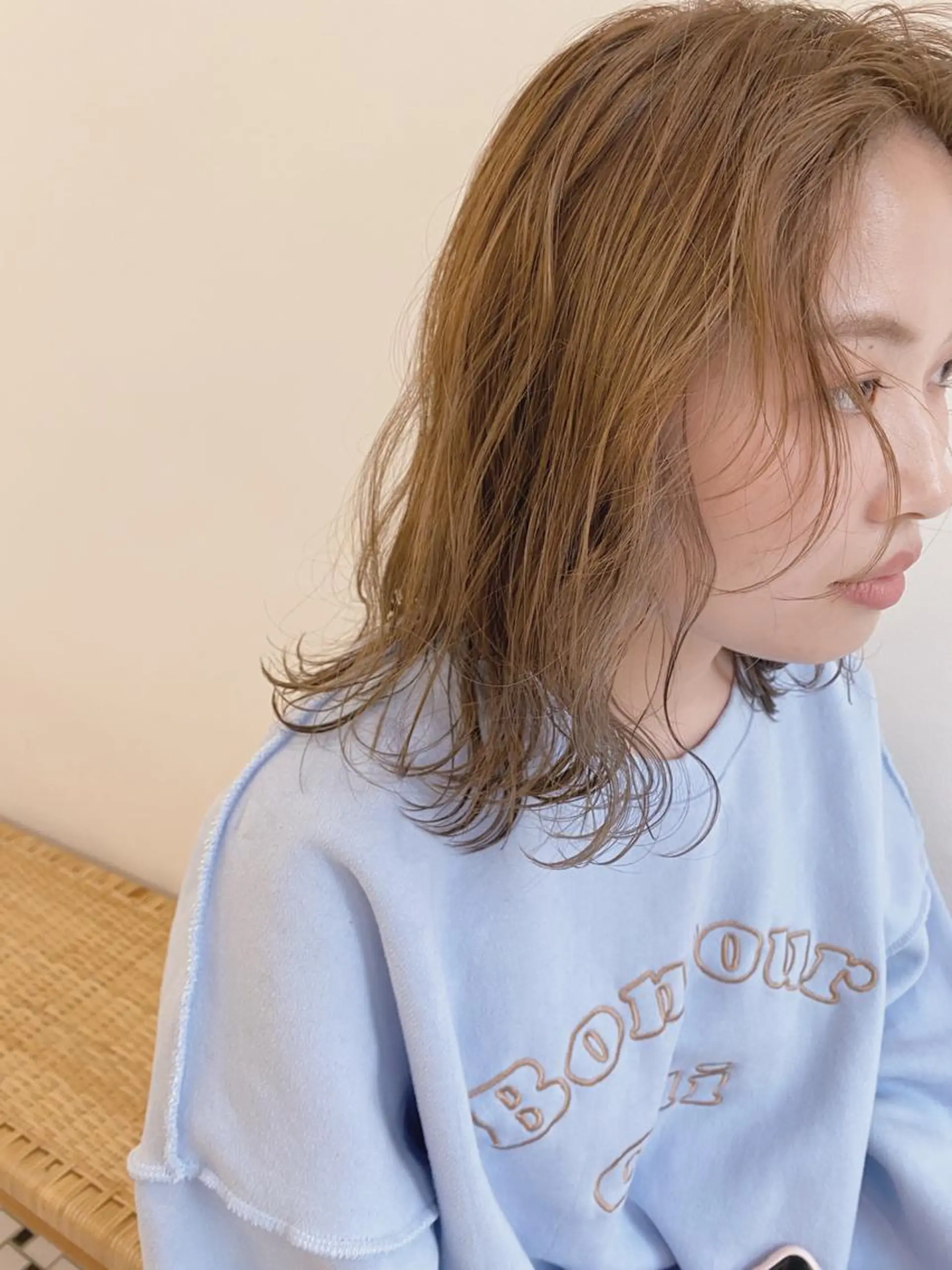 ミディアム カラー 顔周りレイヤー/韓国 ブリーチminamiのヘアスタイル