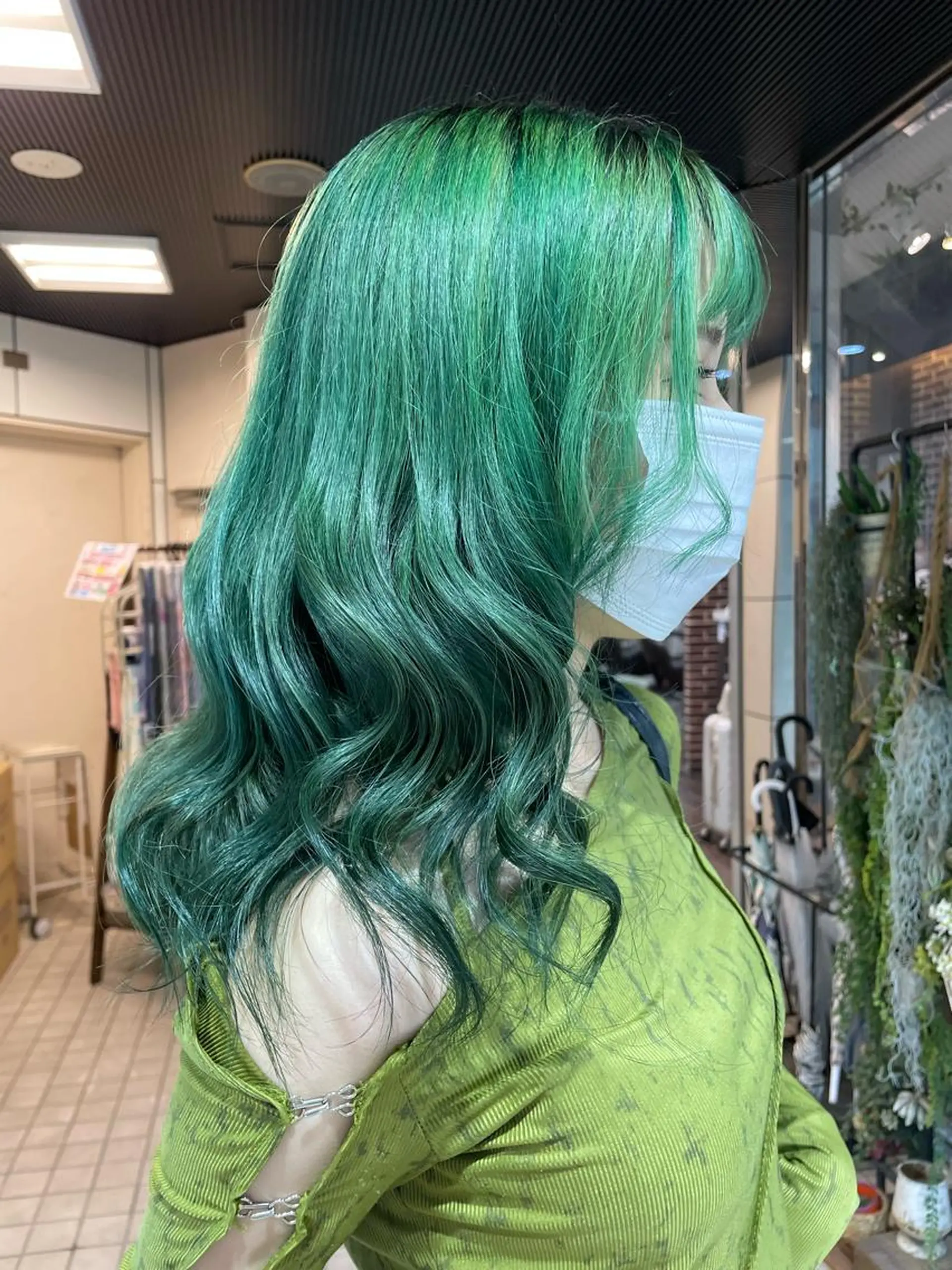 セミロング カラー ハイトーンカラー ヘアセット メンズ/艶髪/カラー サクラ🌸のヘアスタイル