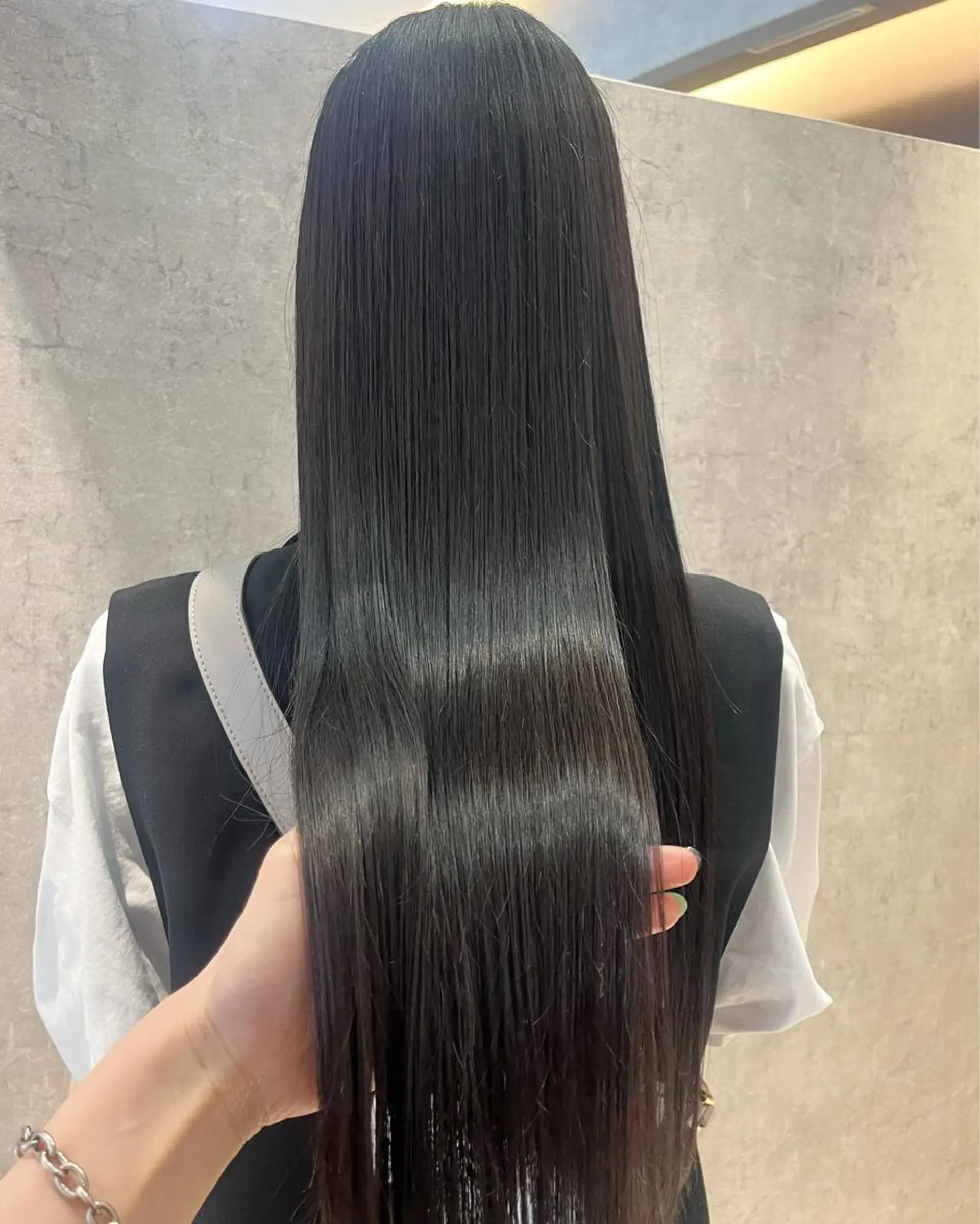 ロング タク エルのヘアスタイル