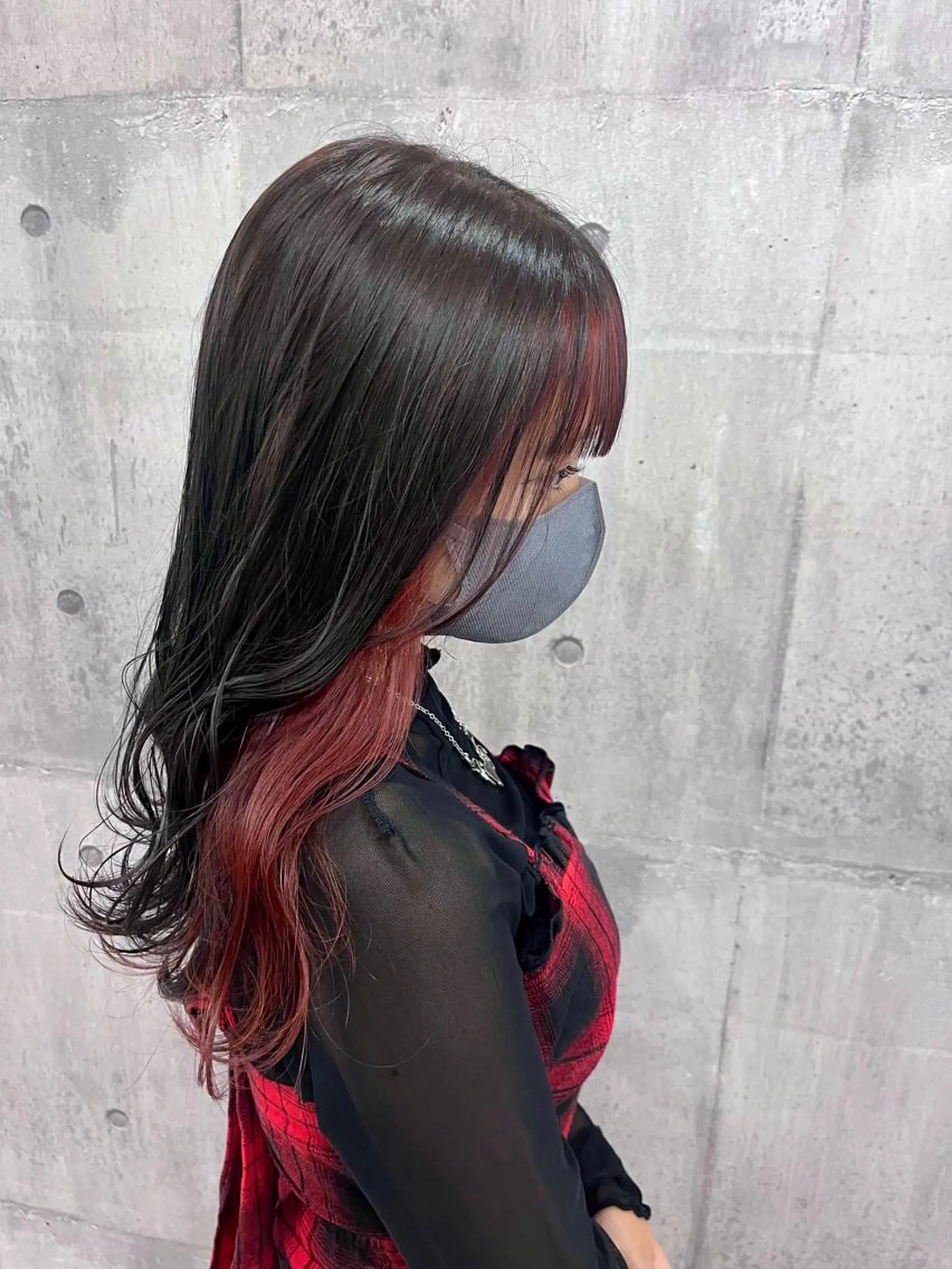 ロング カラー ミストバング イヤリングカラー  フェイスフレーミング レッドカラー ヘアカラー トリートメント レイヤー/韓国 ハイトーン興津史弥のヘアスタイル