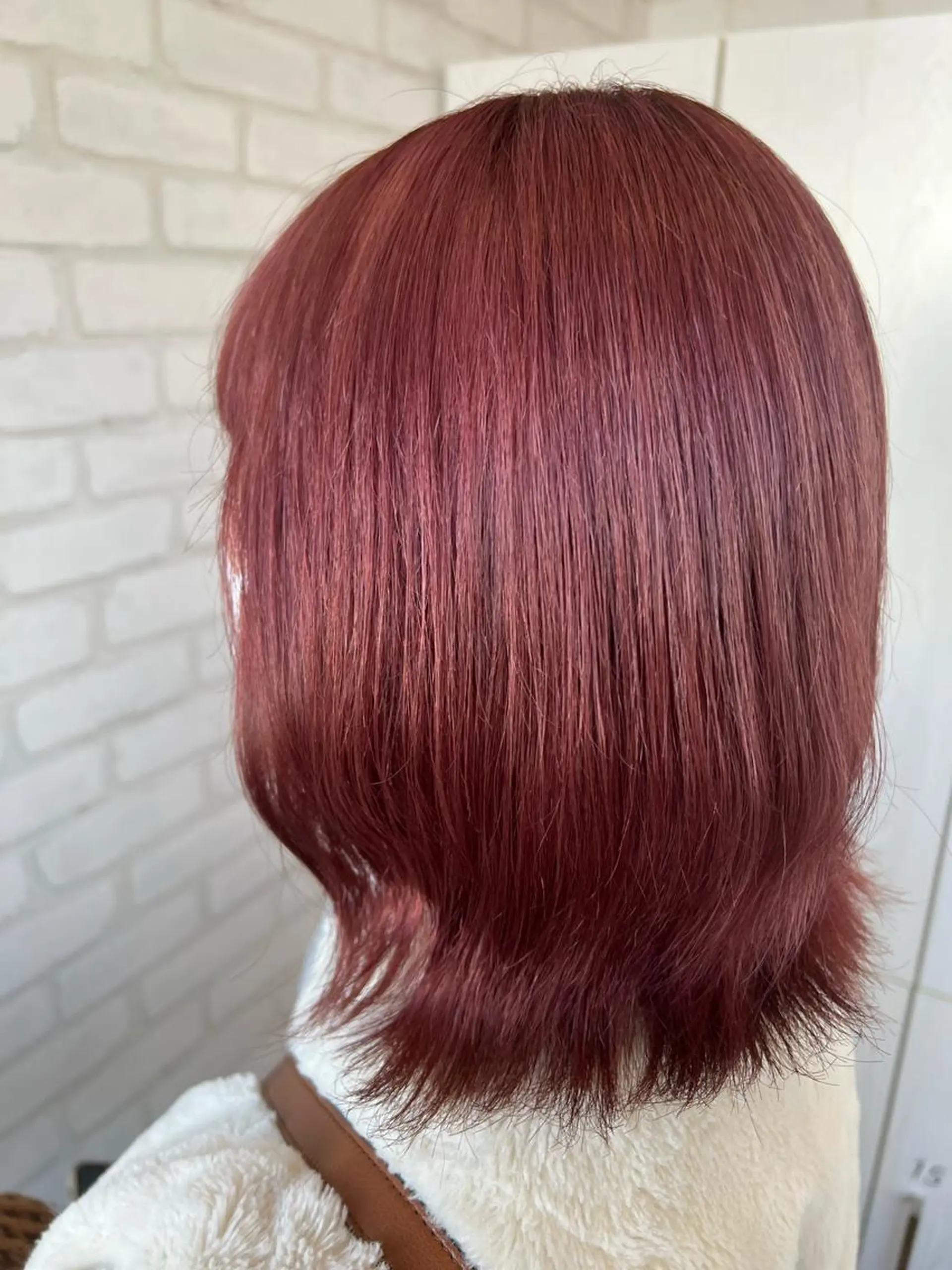 ショート カラー ヘアカラー 石崎 真維のヘアスタイル