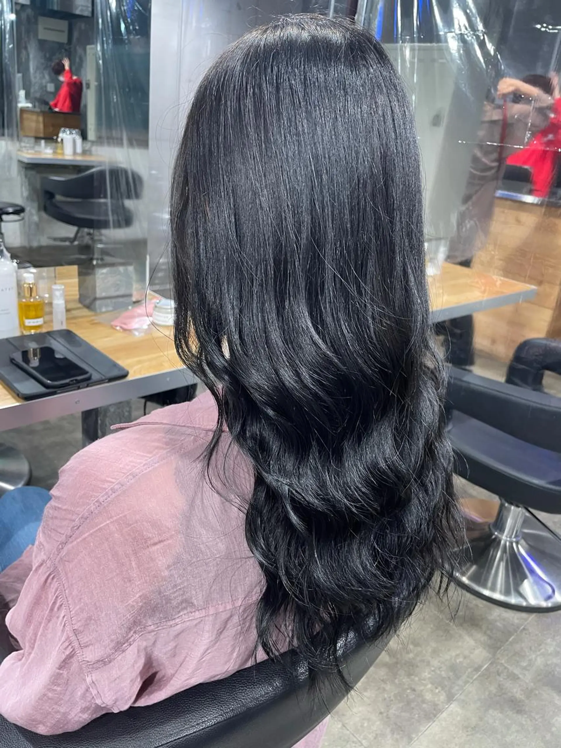 ロング カラー パーマ ヘアアレンジ メンズ キッズ ネイル マツエク・マツパ 透明感カラー・レイヤ ー🎀amika🎀のヘアスタイル