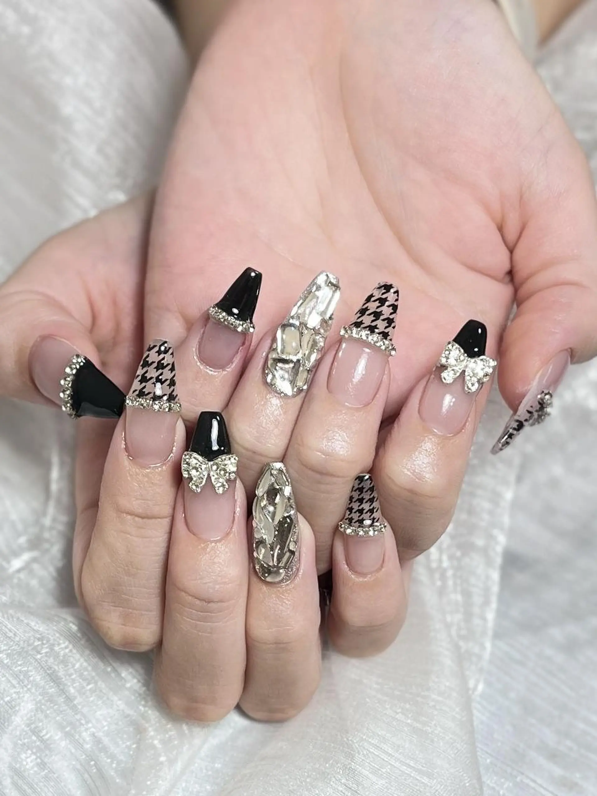 ネイル DEMAIN- 🌹のネイルデザイン