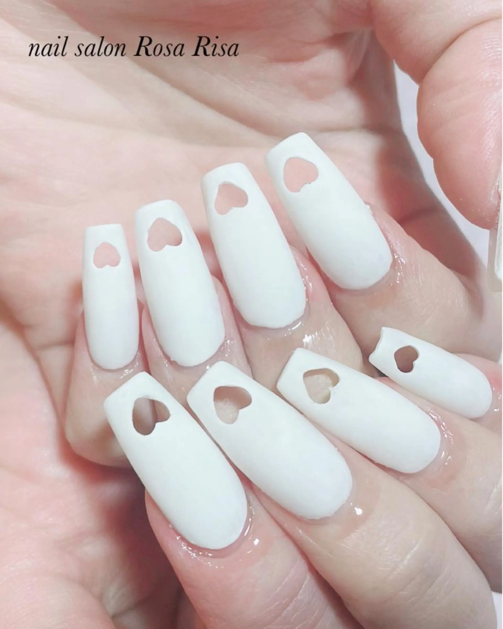 ロング アイブロウ ハンドネイル ネイルスタジオ シェイクユアハンズのネイルデザイン