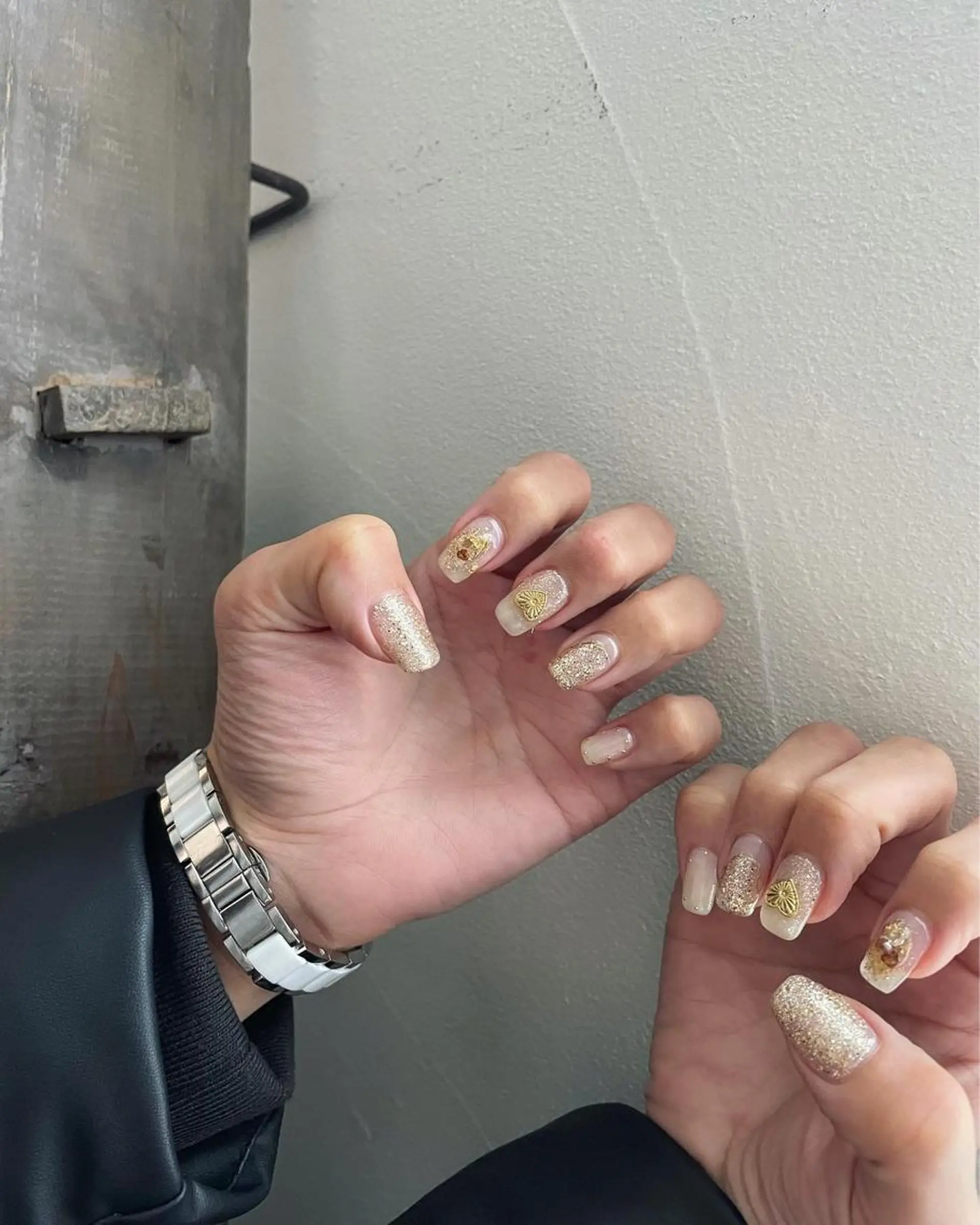 ネイル フットネイル ジェルネイル ゴールド ハート 韓国ネイル 甲府市徳行 🧸prunelleのネイルデザイン