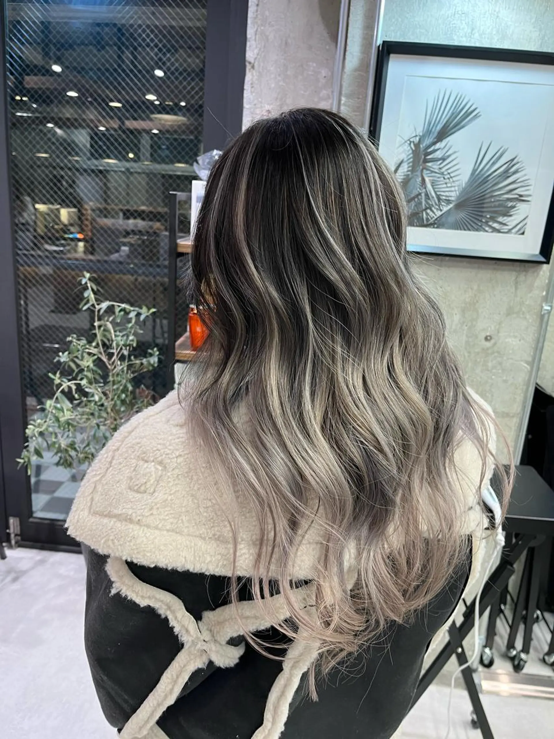 ロング カラー バレイヤージュ レイヤーカット ヘアカラー トリートメント 🌈透明感カラー ✨松田龍也🌈のヘアスタイル