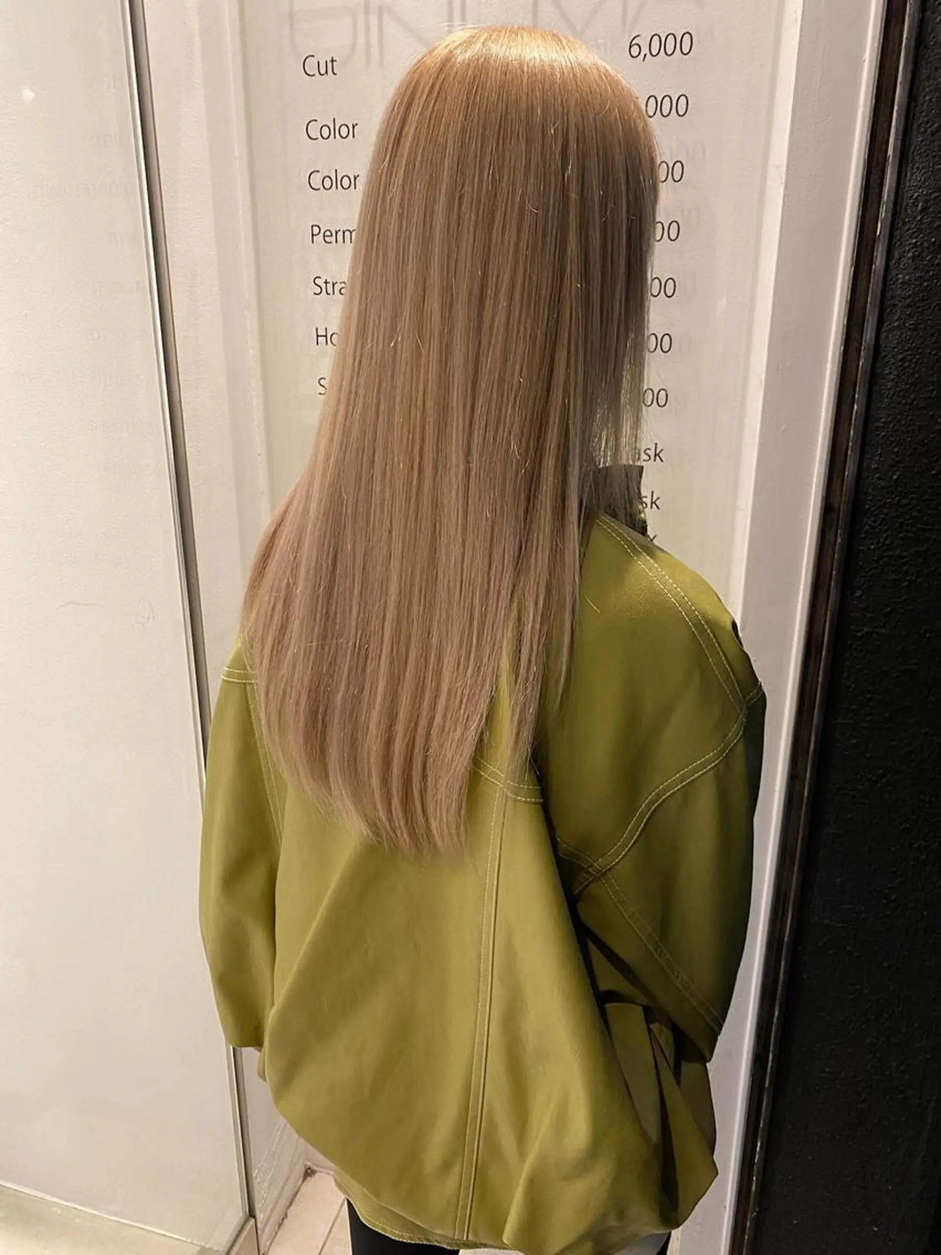 ロング カラー ベージュカラー ミルクティーベージュ CiNEMA daikanyama所属・透明感カラー🫧 今泉健太のヘアスタイル