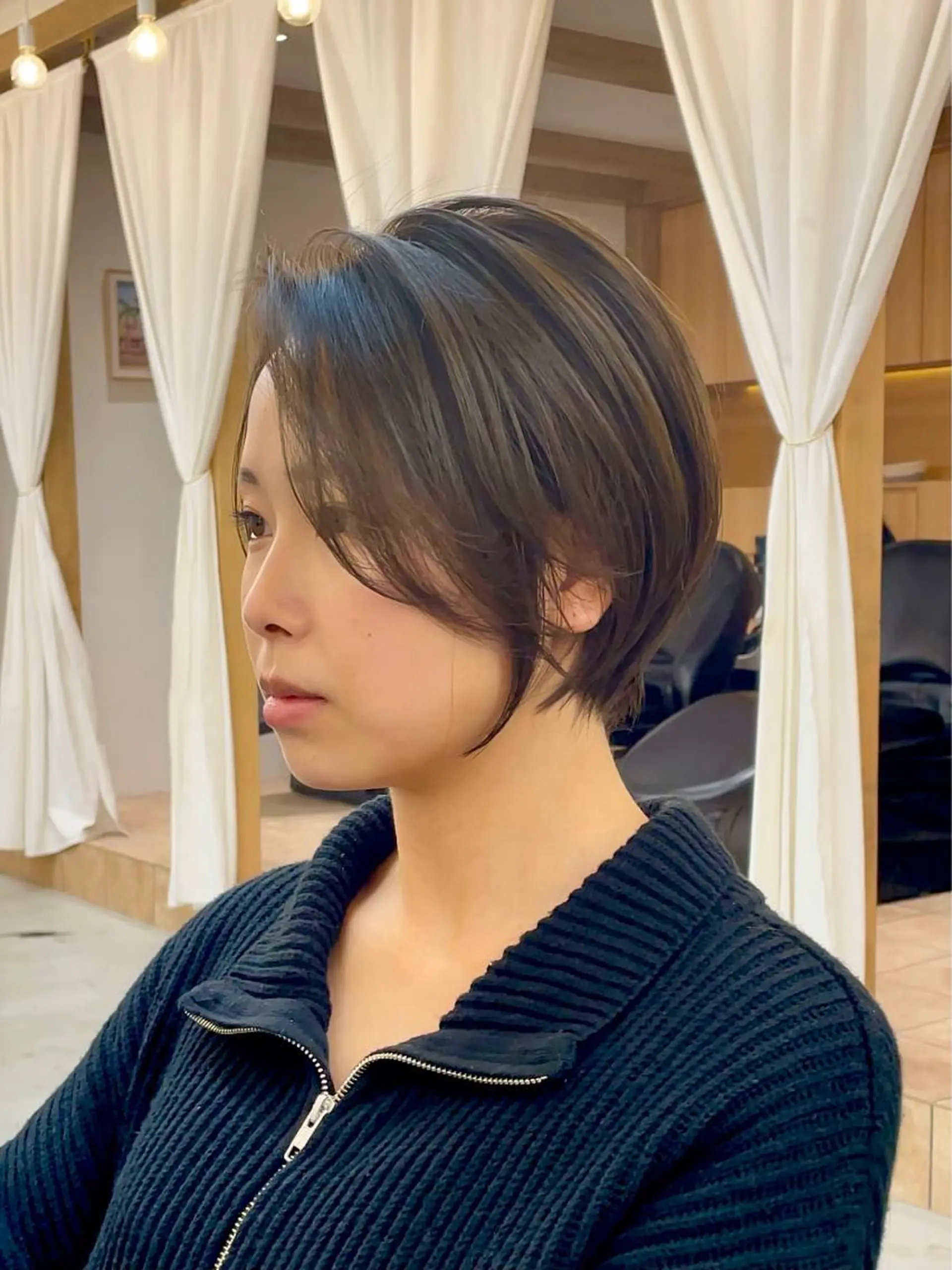 ショート カラー ハイライトカラー ハイライト 似合わせカット ショートヘア トリートメント 縮毛/レイヤー 韓国/橋口のヘアスタイル