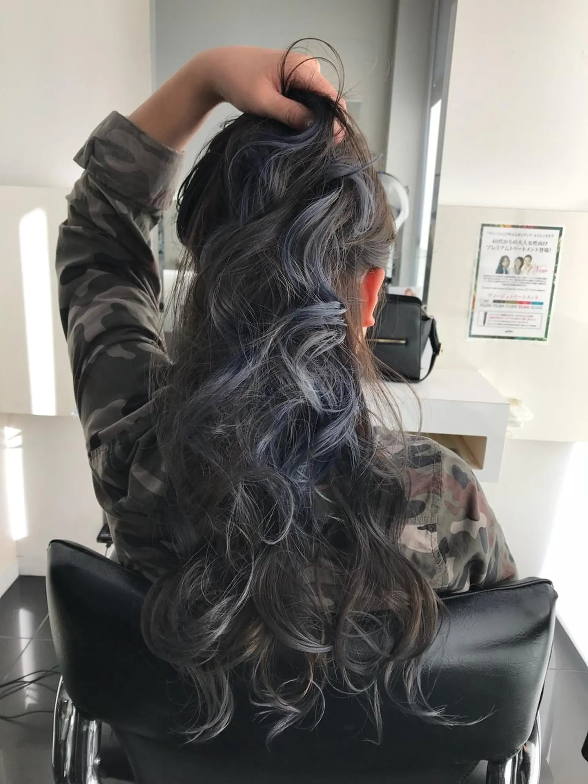 ロング カラー 関口 友行のヘアスタイル