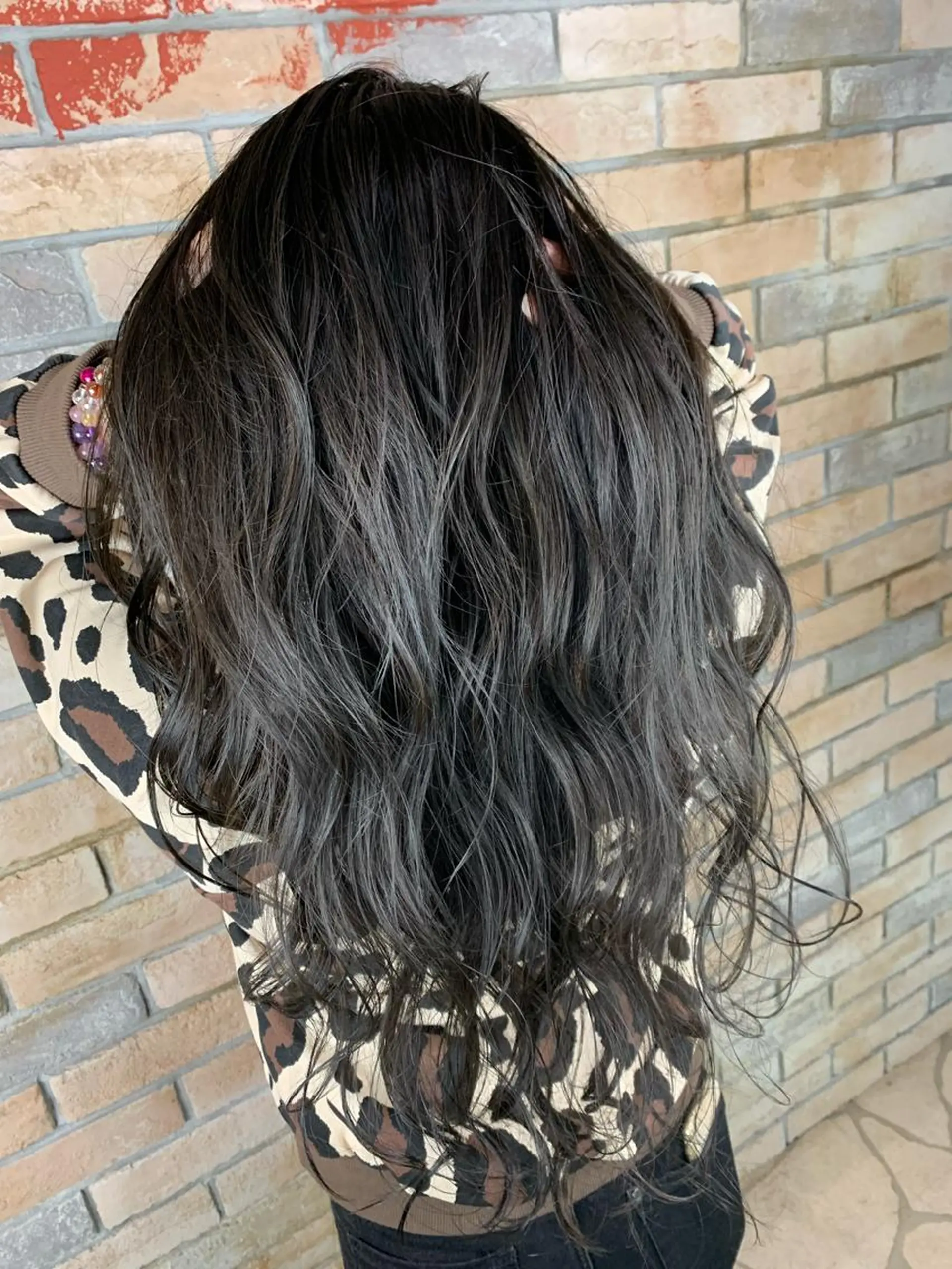 ロング カラー ヘアアレンジ アッシュ アッシュグレー VIM hairおもろまち店のヘアスタイル