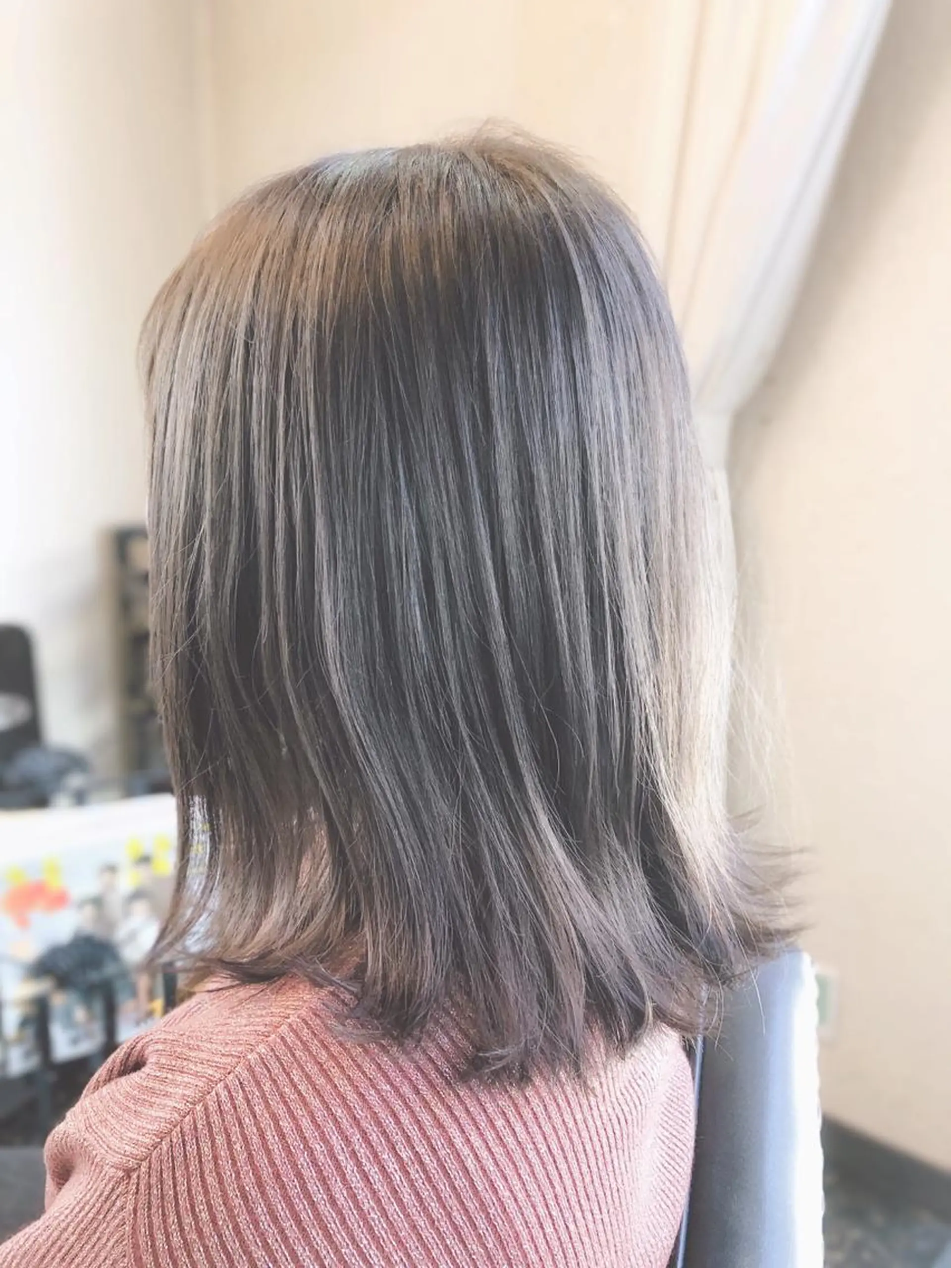 ショート カラー アディクシーカラー ケアカラー グレージュ イルミナカラー ミルクティーグレージュ カット ヘアカラー トリートメント 菊池 貢平のヘアスタイル