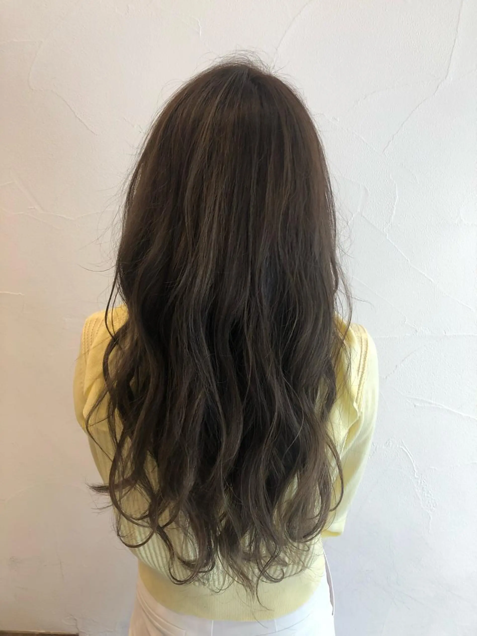 ロング カラー アッシュ ハイライトカラー ハイライト Ash中目黒店 榊間茜のヘアスタイル