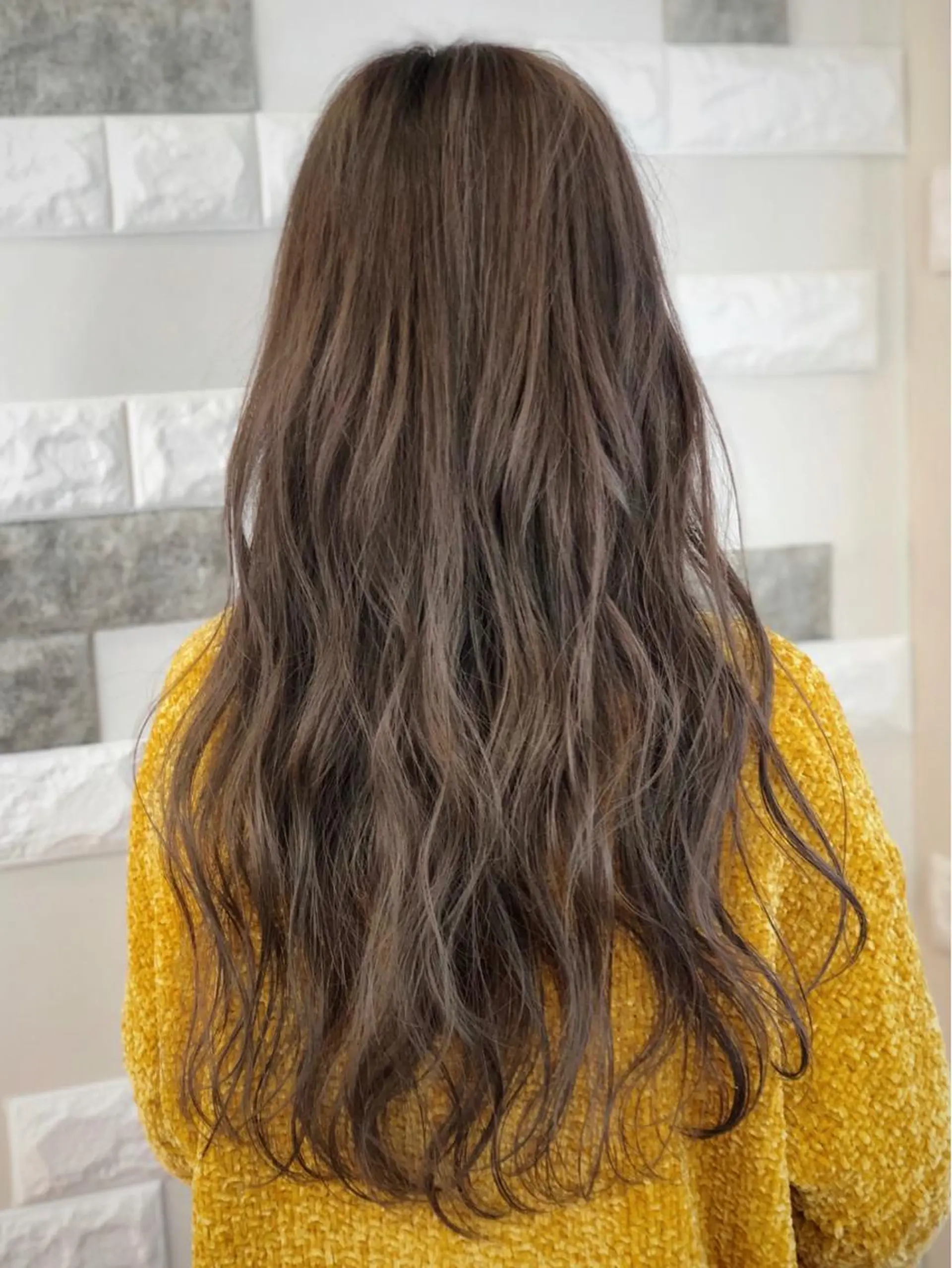 ロング カラー グレージュ ミルクティーグレージュ これた🧸ヘアメ職人 ♡髪質改善♡カラーのヘアスタイル