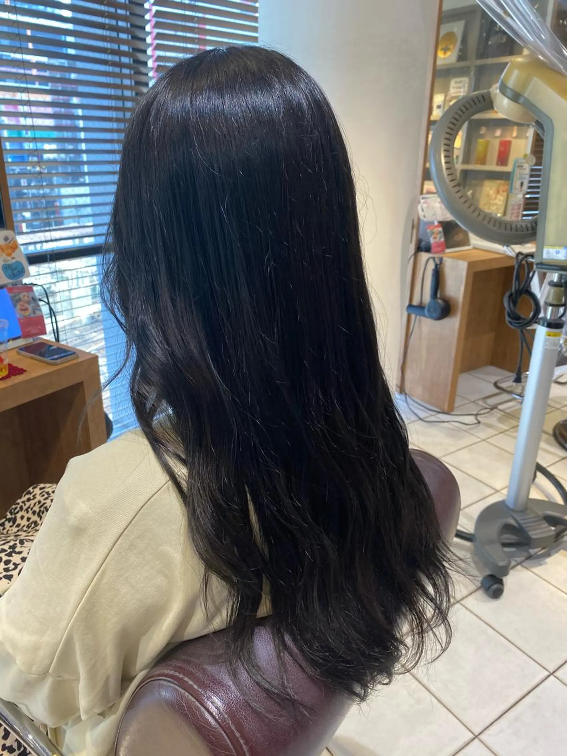 ロング カラー ノンダメージ⭐️ 透明感カラー中田七菜のヘアスタイル