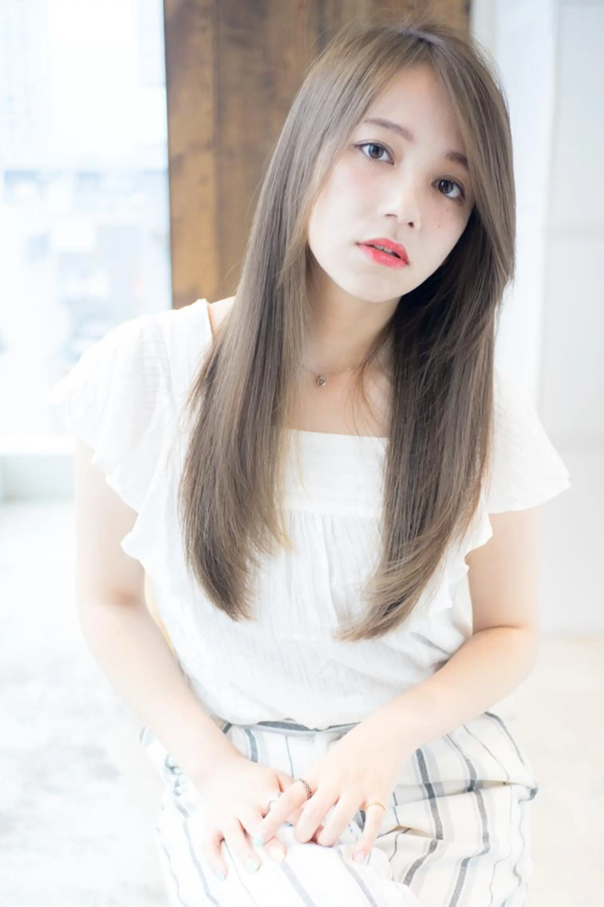 ロング Soleriaソレリア所属・おしゃれ染めで白髪を 染める/山口玲緒奈のヘアスタイル