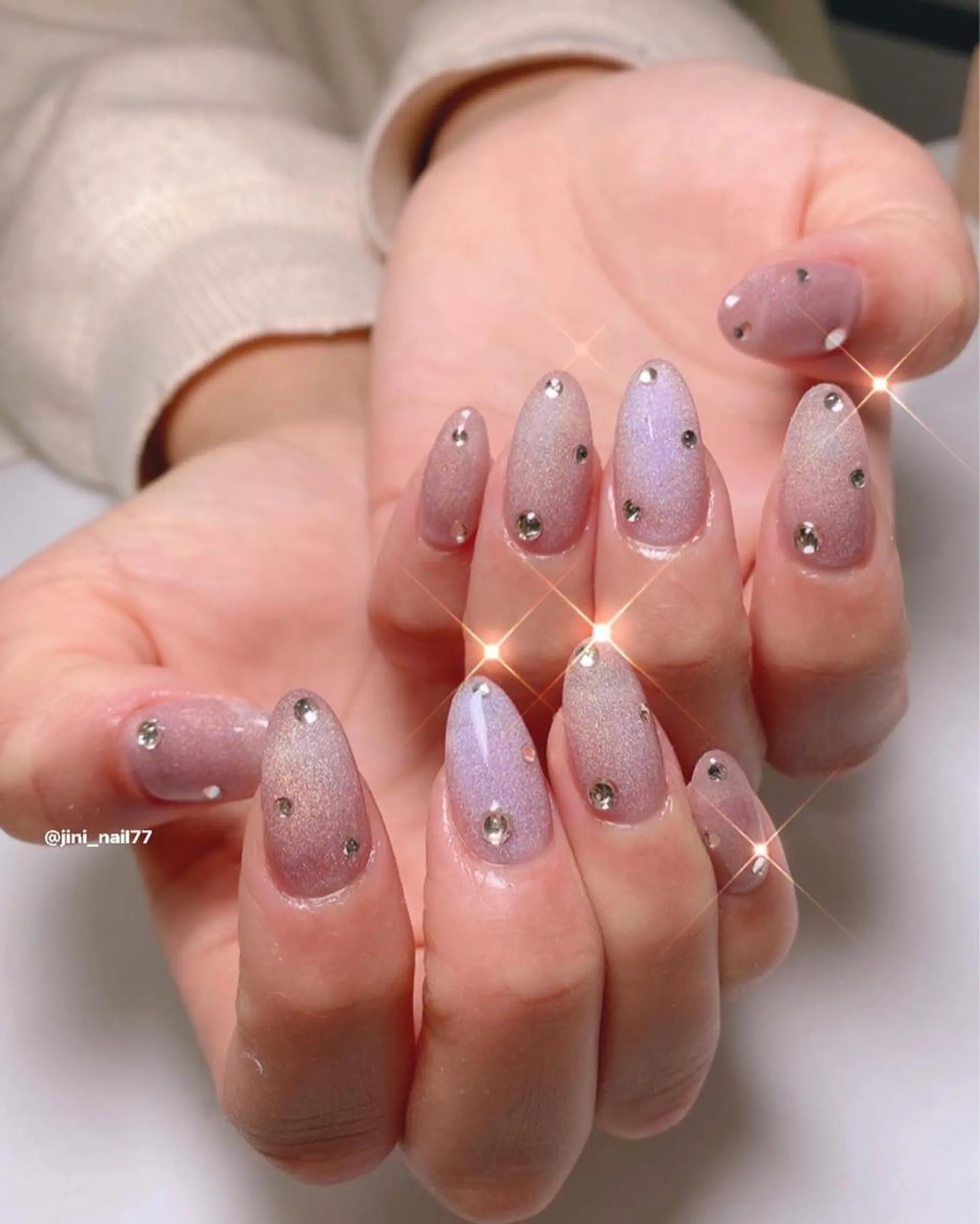 ネイル JINI NAIL所属・ジニ ネイルのネイルデザイン