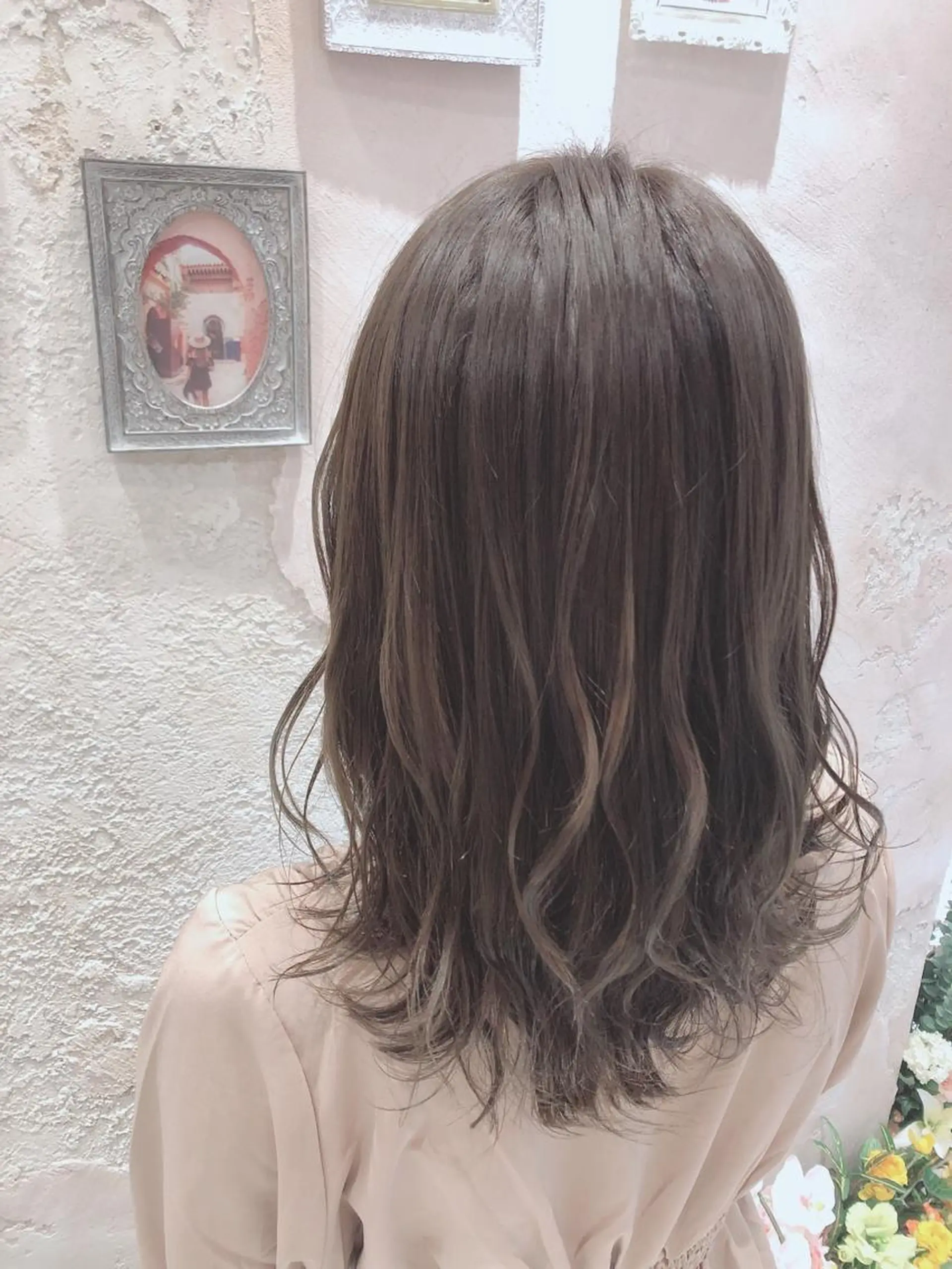 ミディアム アッシュ カット ヘアカラー トリートメント 代表山口ひな 髪質改善のプロのヘアスタイル