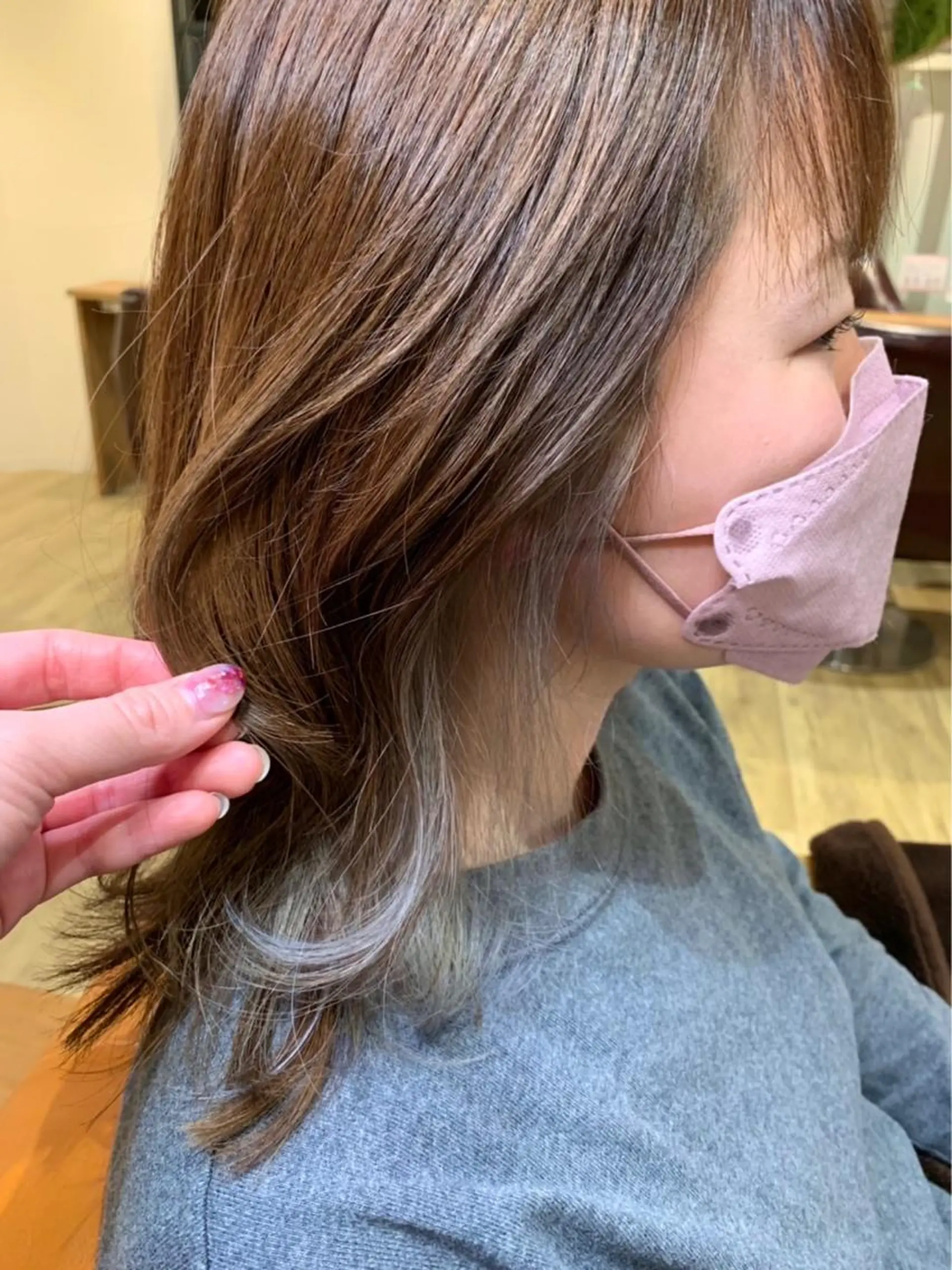 ミディアム カラー chill out 南塚口本店のヘアスタイル