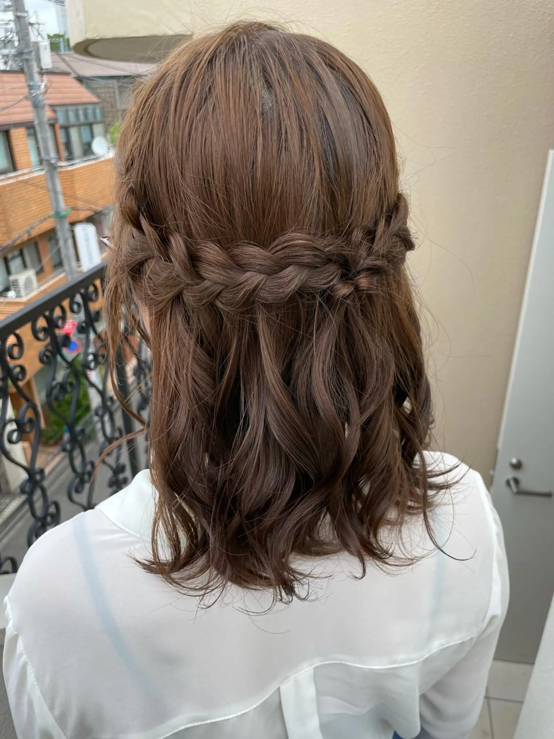 ミディアム ヘアアレンジ ハーフアップ 三つ編み ヘアセット ヘアセット🎀耳つぼ 👂💎MONAMIのヘアスタイル