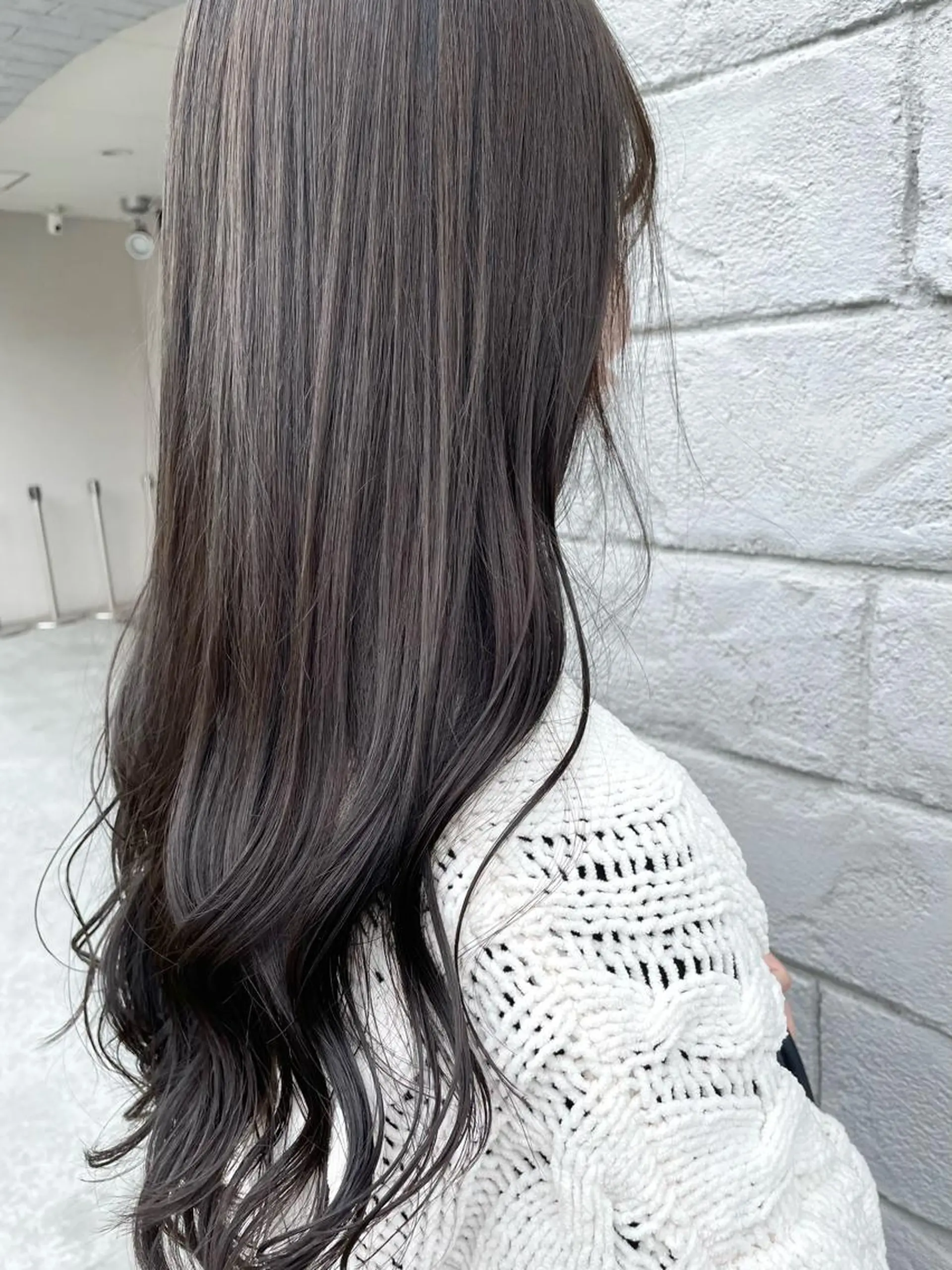 ロング カラー ロカリタキョウト千本丸太町店所属・🐺ミウ 🩵のヘアスタイル