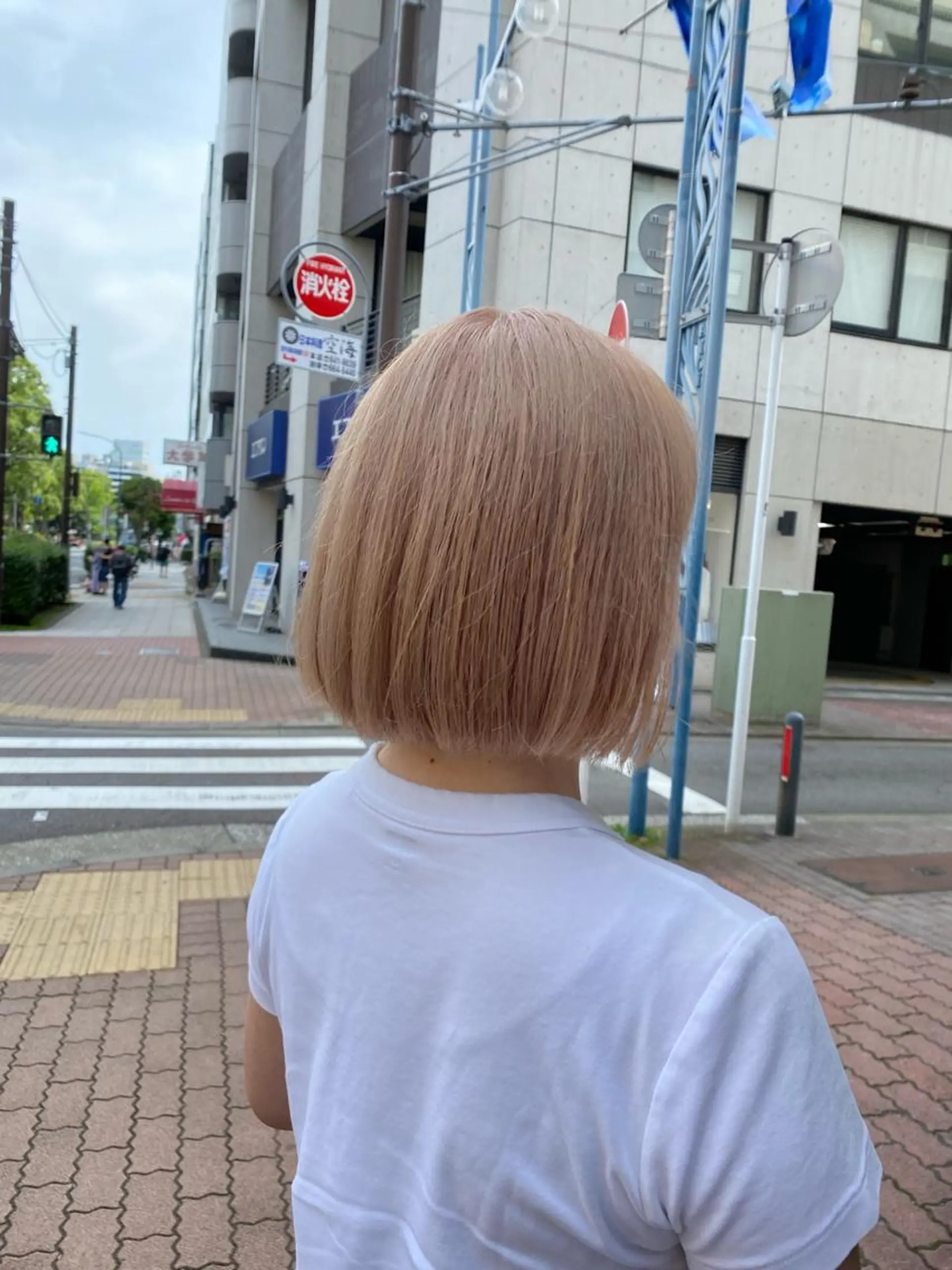 ショート カラー ベージュカラー ブリーチ ミルクティーベージュ ボブ カット ヘアカラー ハイトーン/ボブ/ レイヤー💫カイセイのヘアスタイル