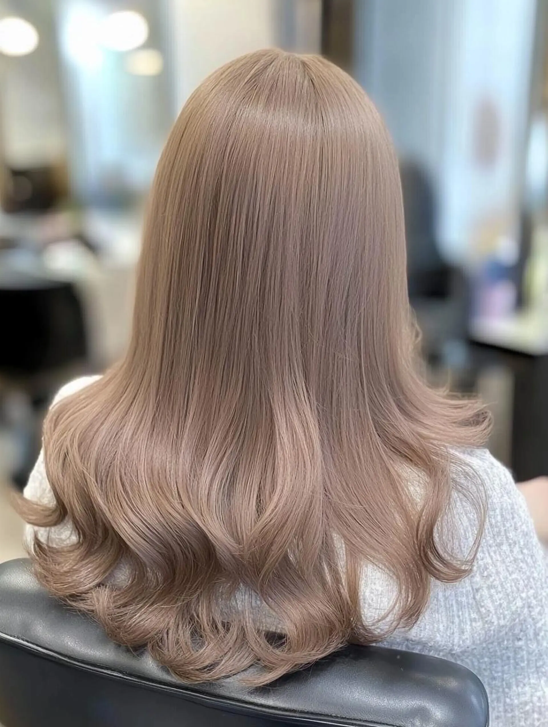 ミディアム カラー ミルクティー/ピンク /ブロンド 咲良のヘアスタイル