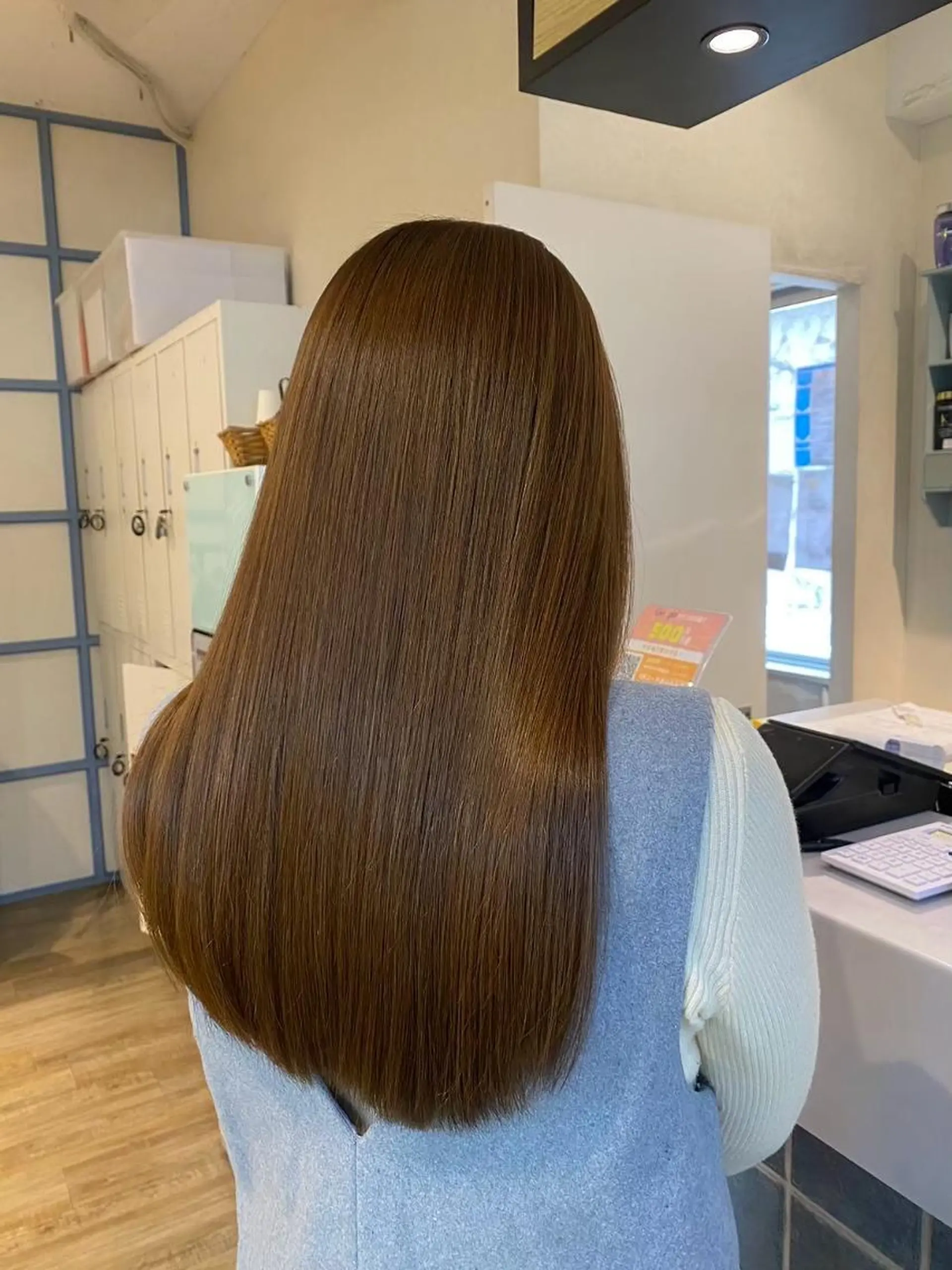 ロング カラー 切りっぱなしボブ ベージュカラー ショコラベージュ 透明感カラー グレージュ N° +aero 横浜のヘアスタイル