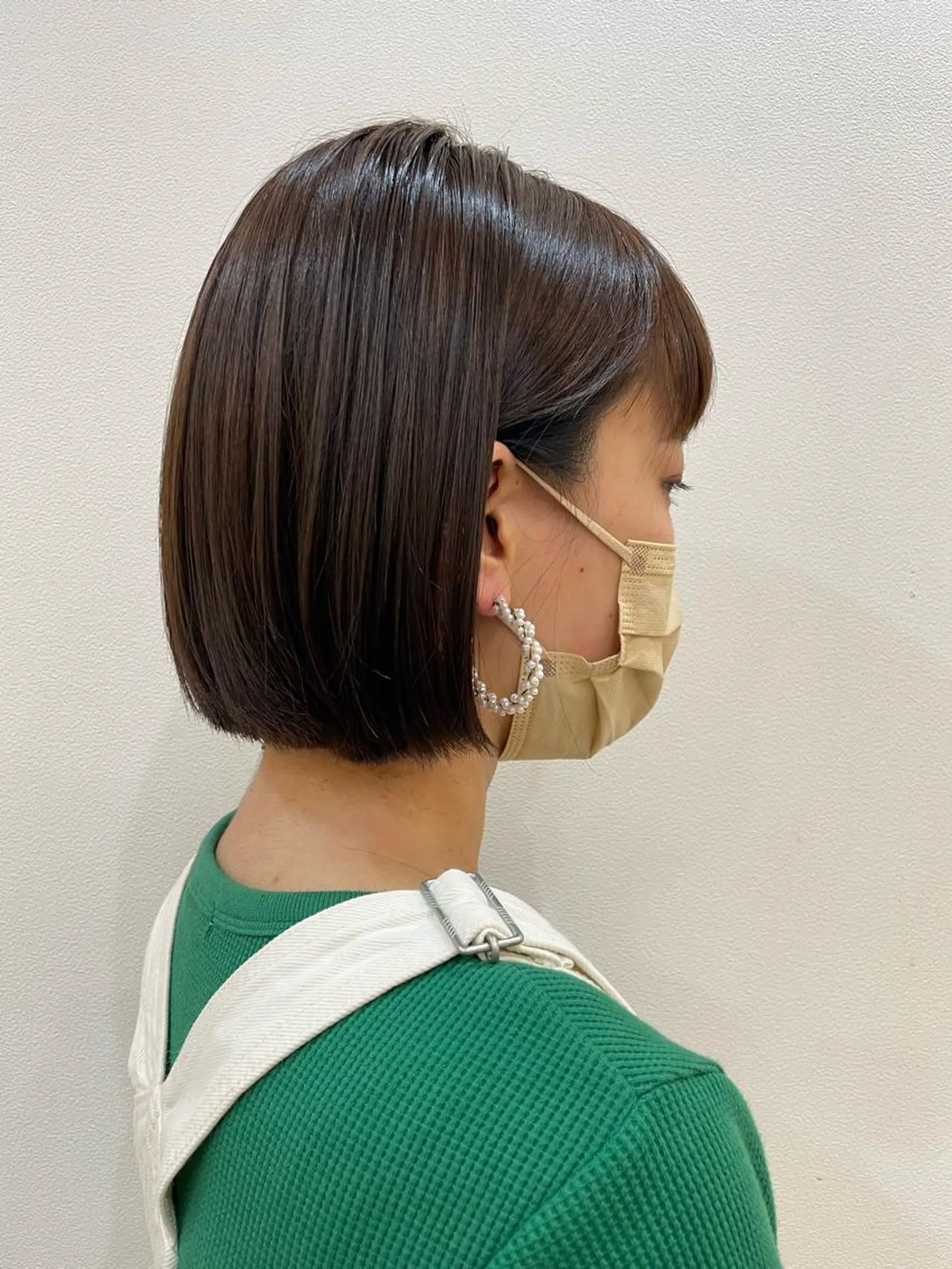 ショート カラー 内田温子大人女性 ハイライト、ボブのヘアスタイル