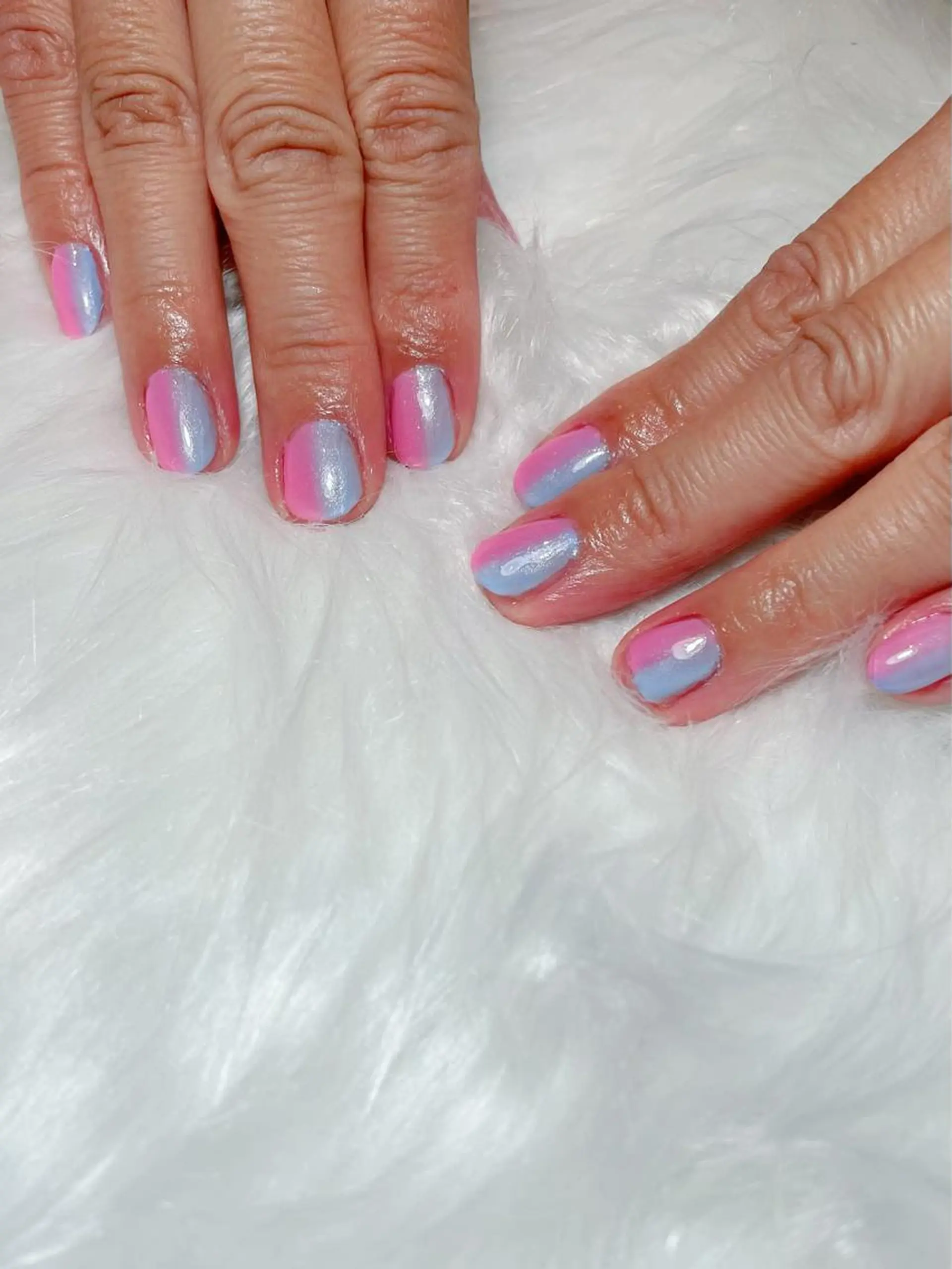 ネイル グラデーション 大袋駅東口徒歩2分 alivioのネイルデザイン