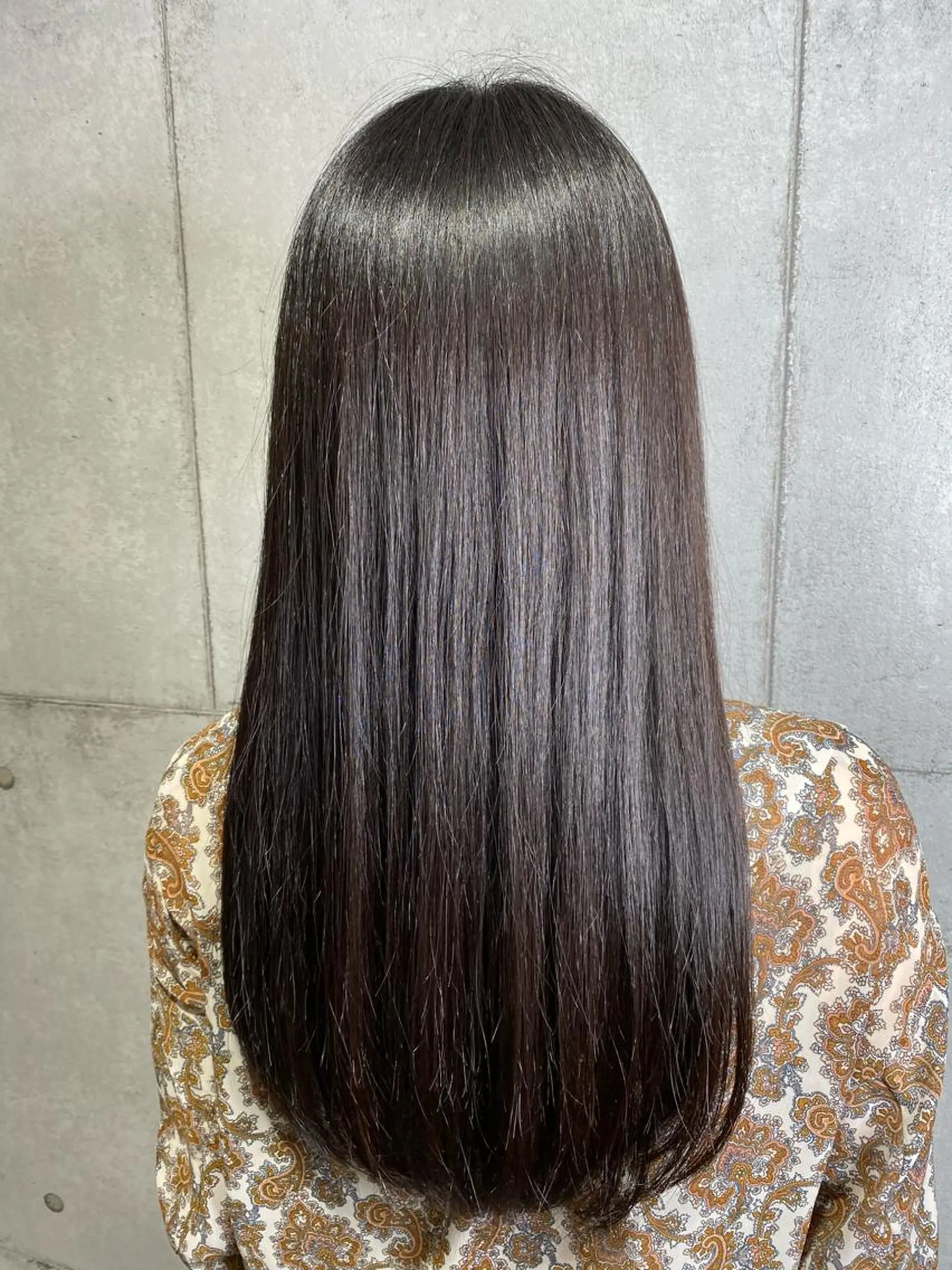 ミディアム カット トリートメント newi WASHIOのヘアスタイル