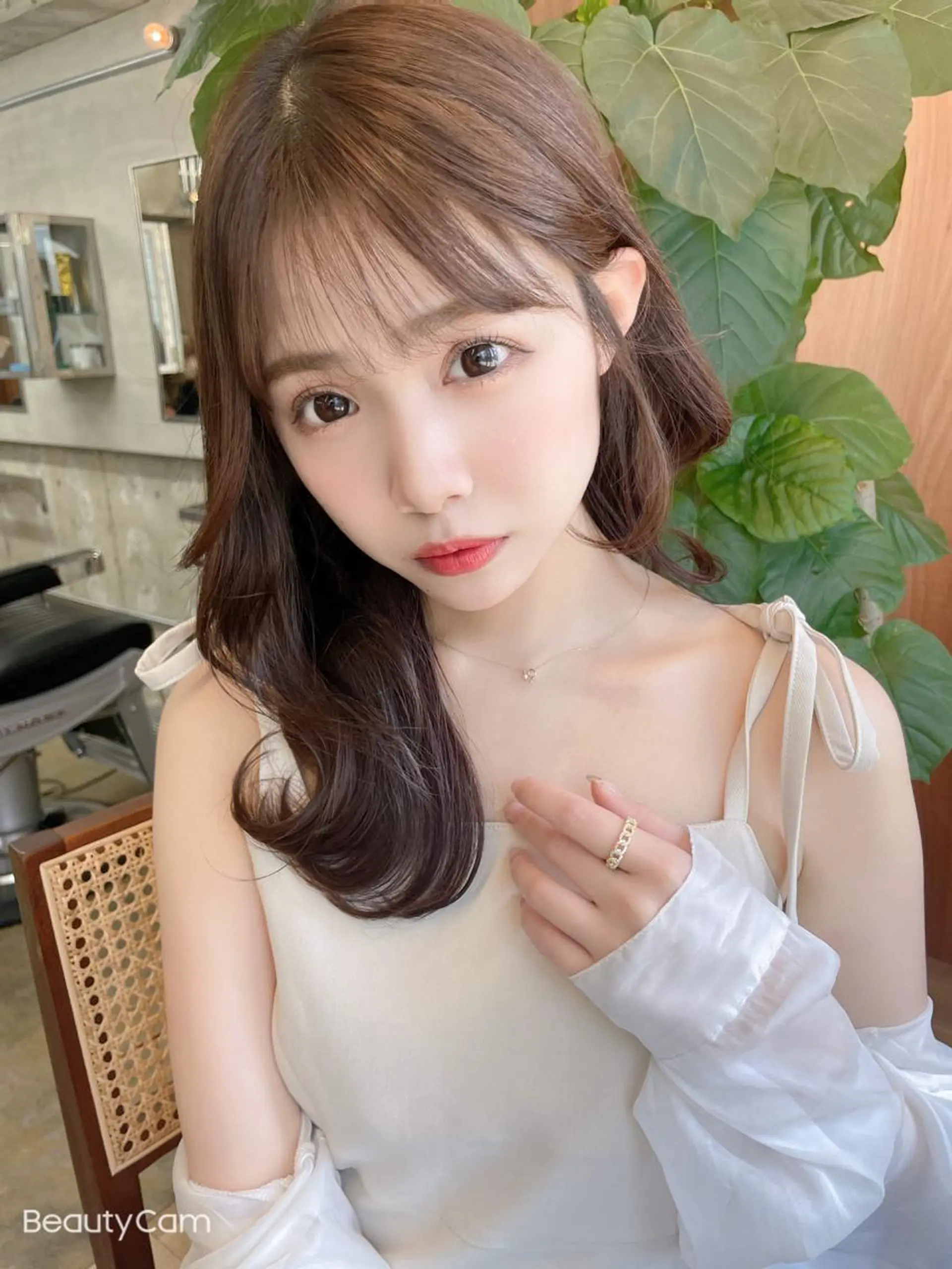 セミロング カラー ベージュカラー 黒髪 ブリーチ ブルーカラー ブルーブラック カット ヘアカラー トリートメント 木屋元一/透明感 /レイヤー/顔まわりのヘアスタイル