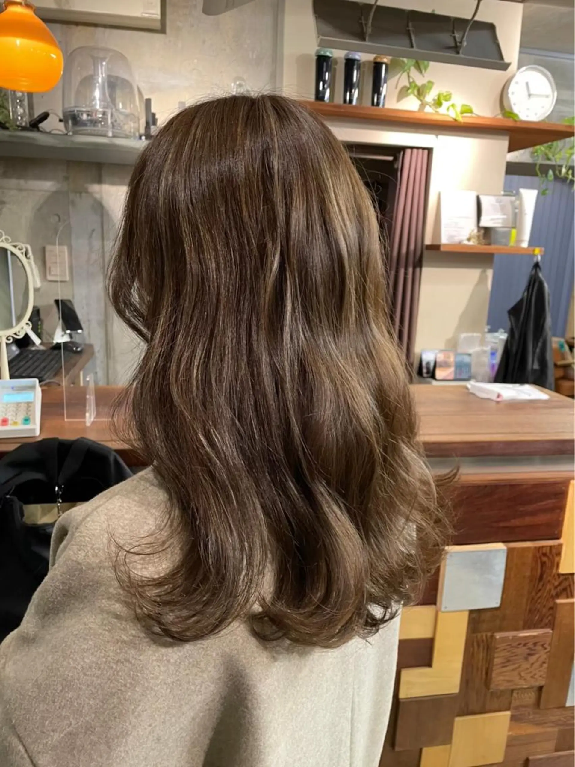 ロング ハイライト 土田かほ/本日🈳 透明感カラー🍃のヘアスタイル