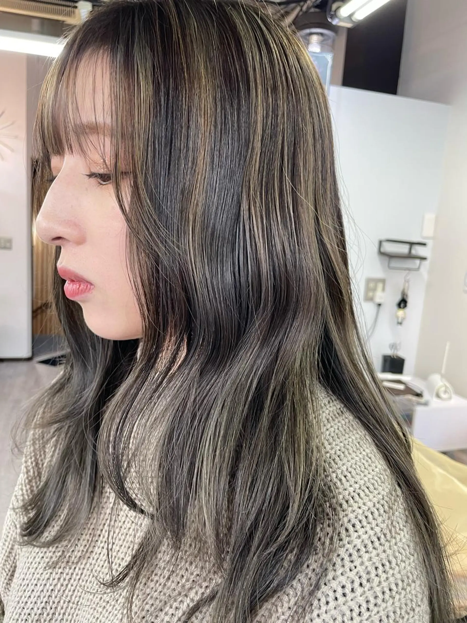 カラー ハイライトカラー オノ アカネのヘアスタイル