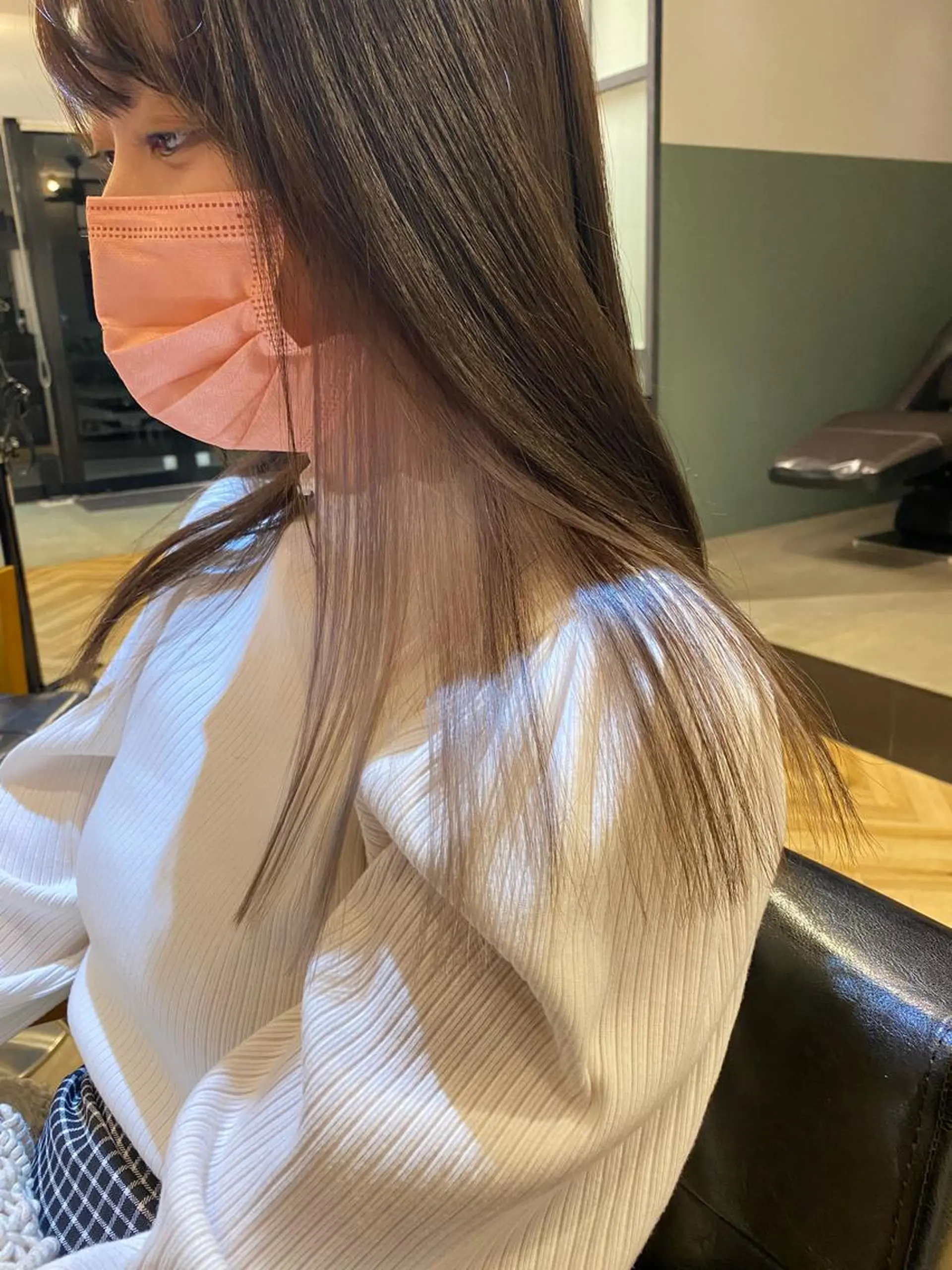 セミロング カット ヘアカラー 大内田 凌馬のヘアスタイル